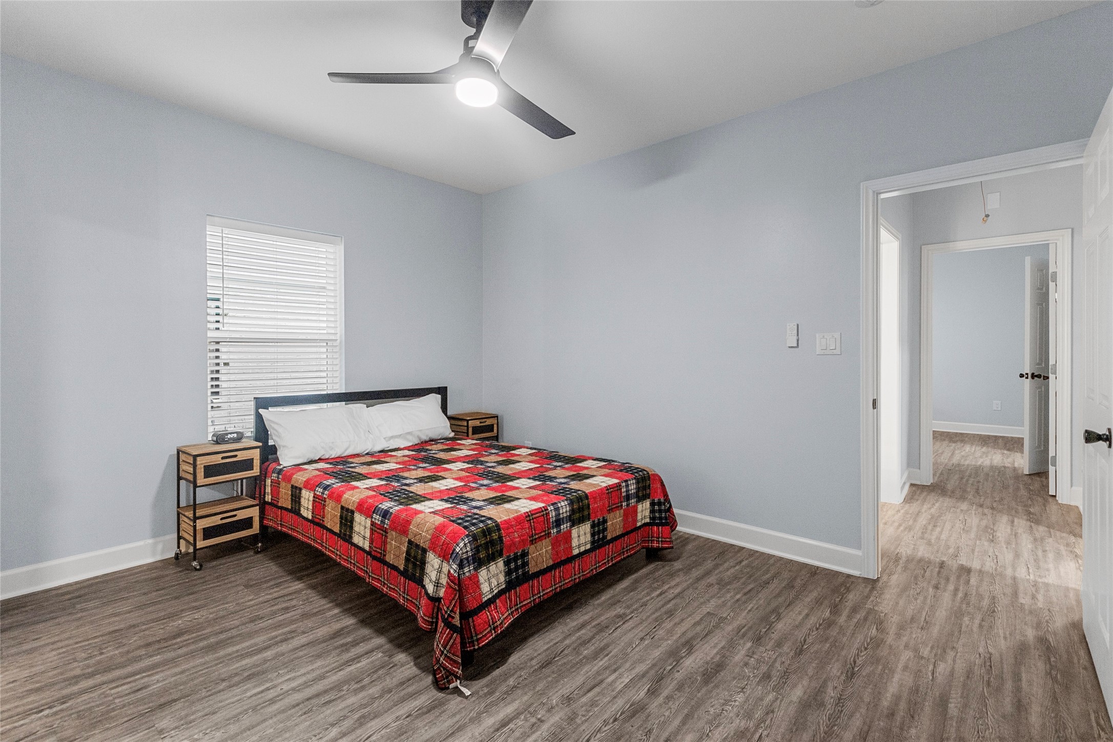 2711 Eagle Street Property Photo 17