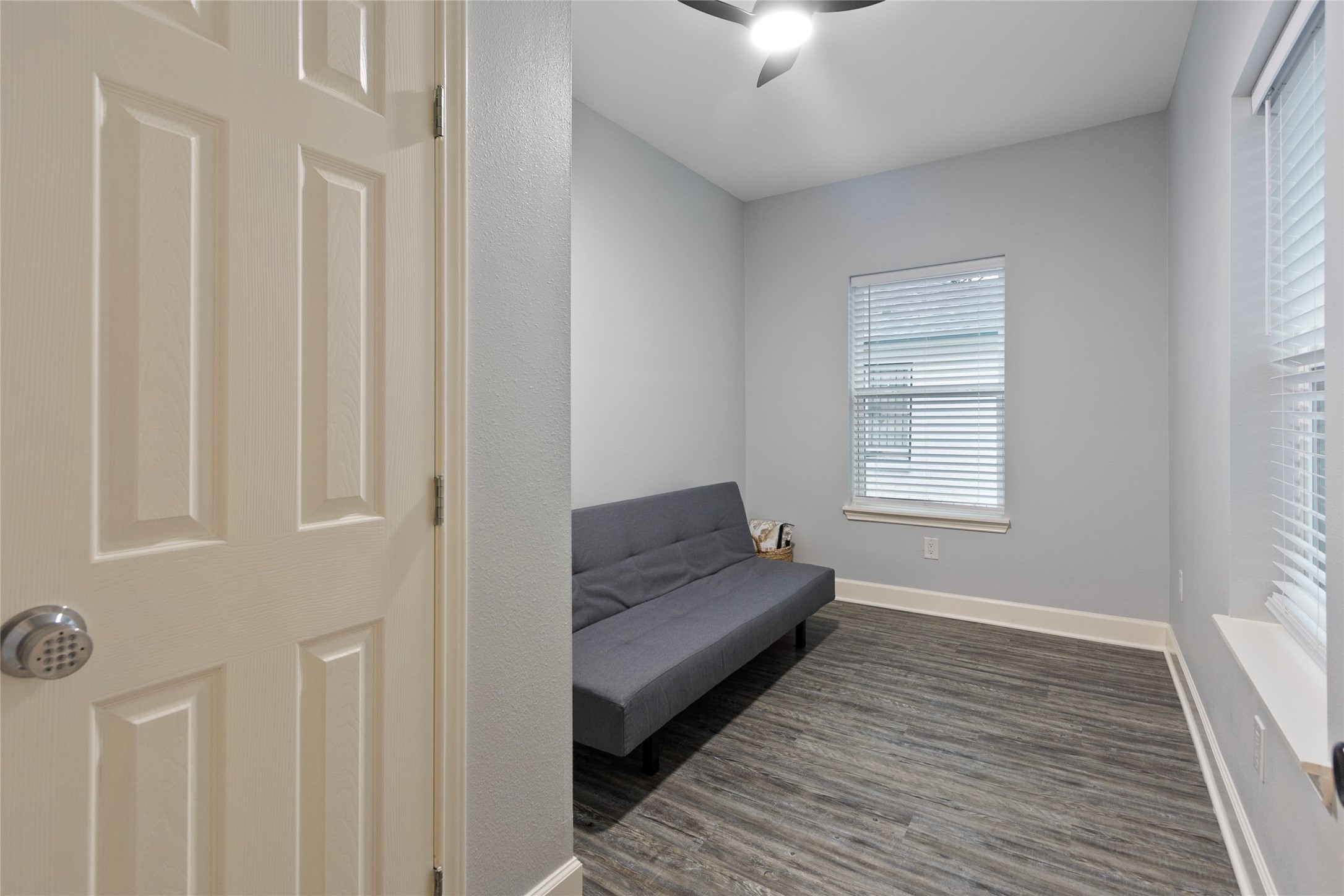 2711 Eagle Street Property Photo 29