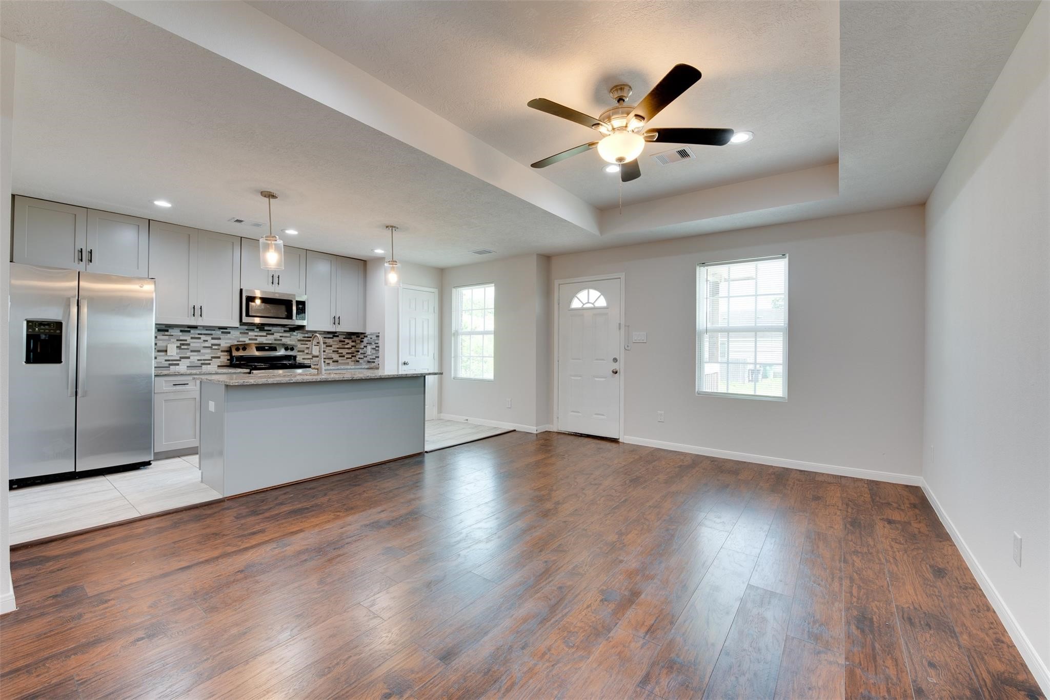 5405 Groveton Street Property Photo 6