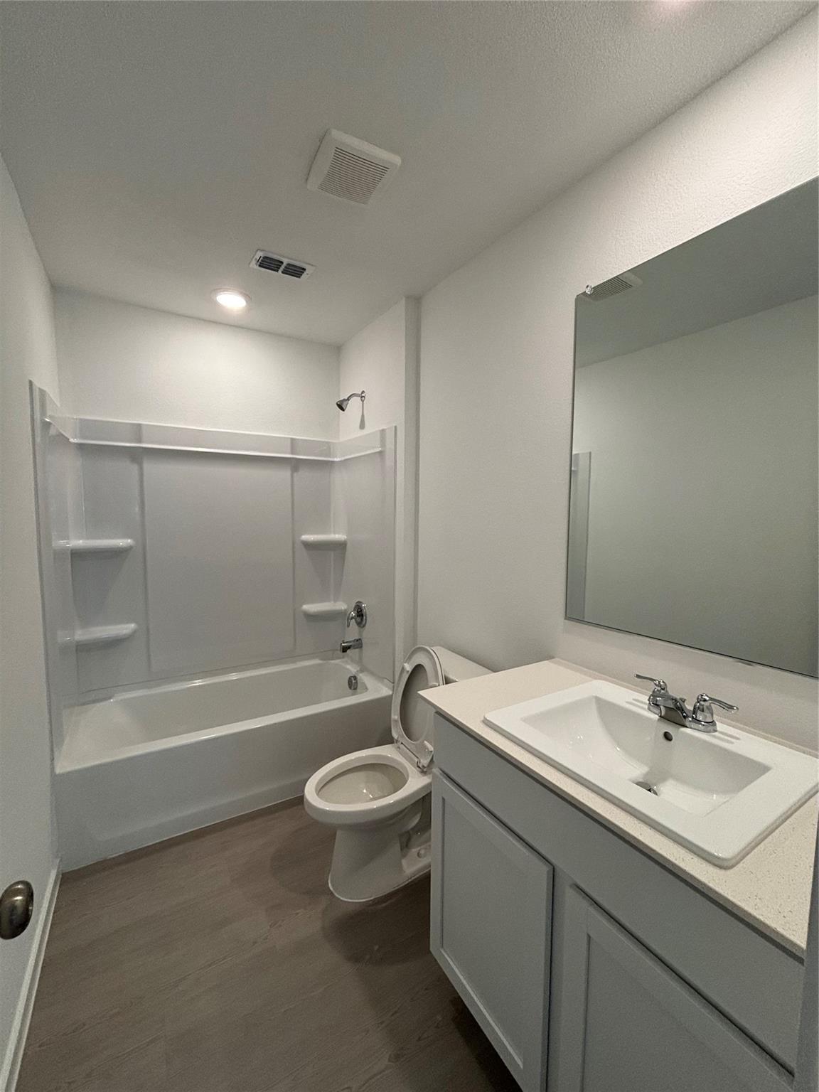 557 Falling Cave Drive, Willis Tx 77378 Property Photo 26