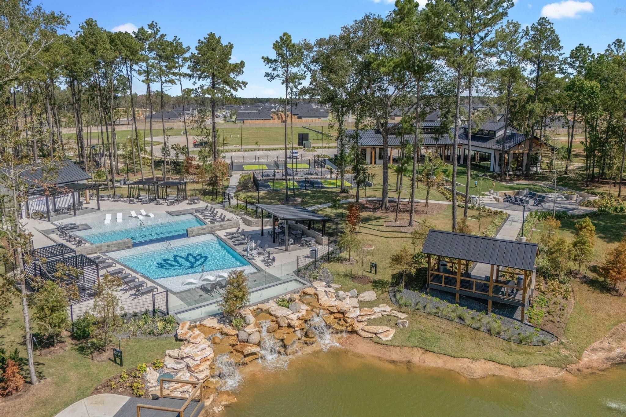 4323 Multnomah Falls Court Property Photo 24