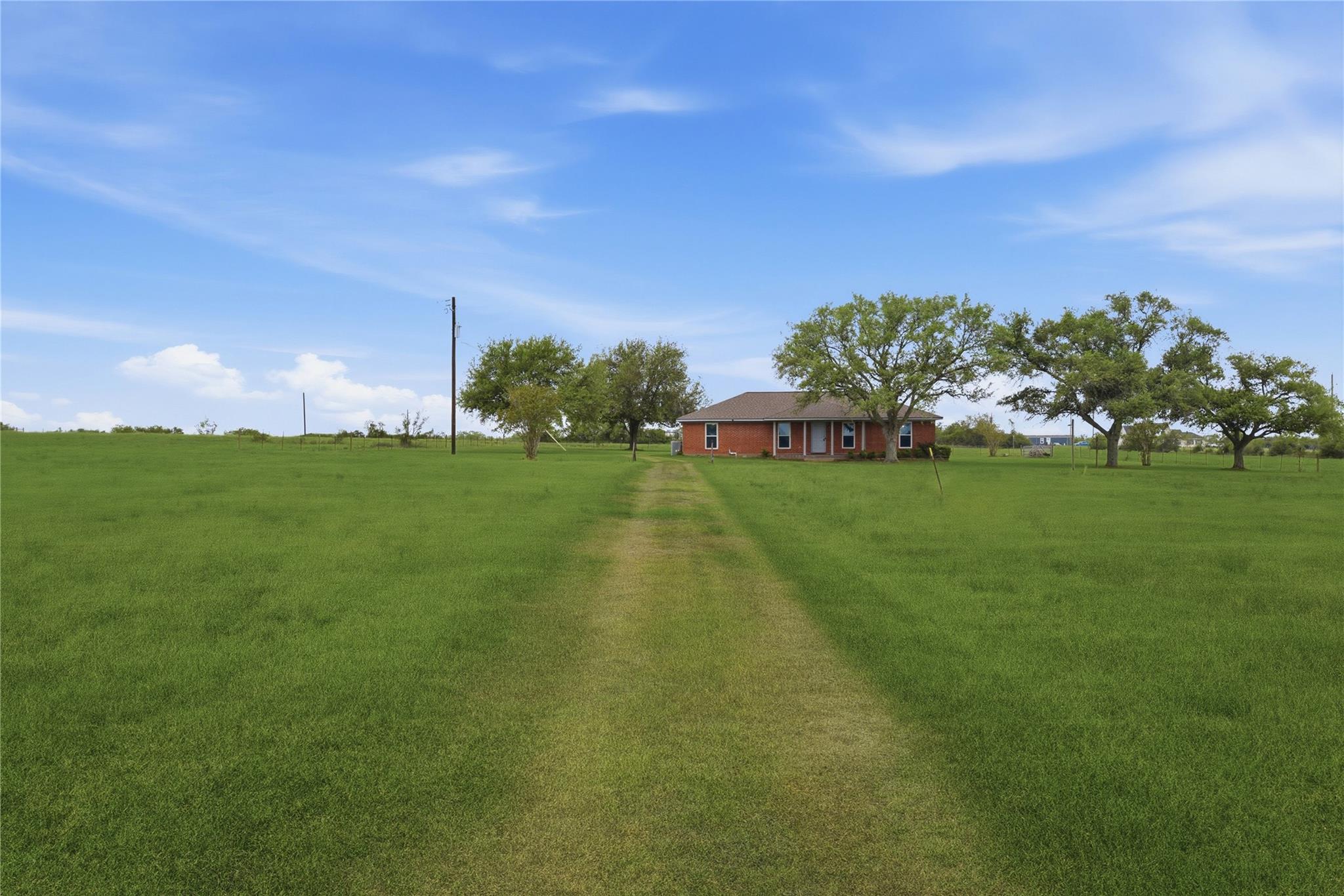 1250 Stockwell, Damon Tx 77430 Property Photo 9