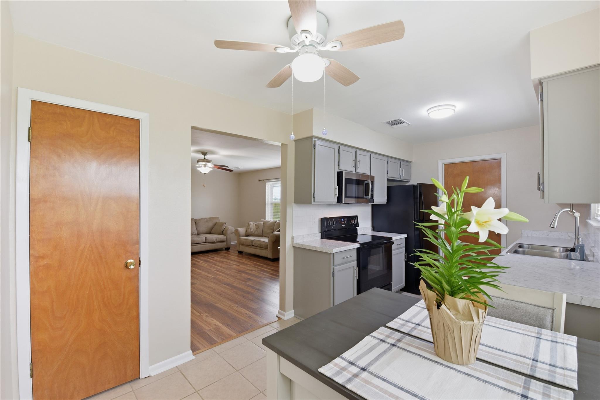 1250 Stockwell, Damon Tx 77430 Property Photo 23