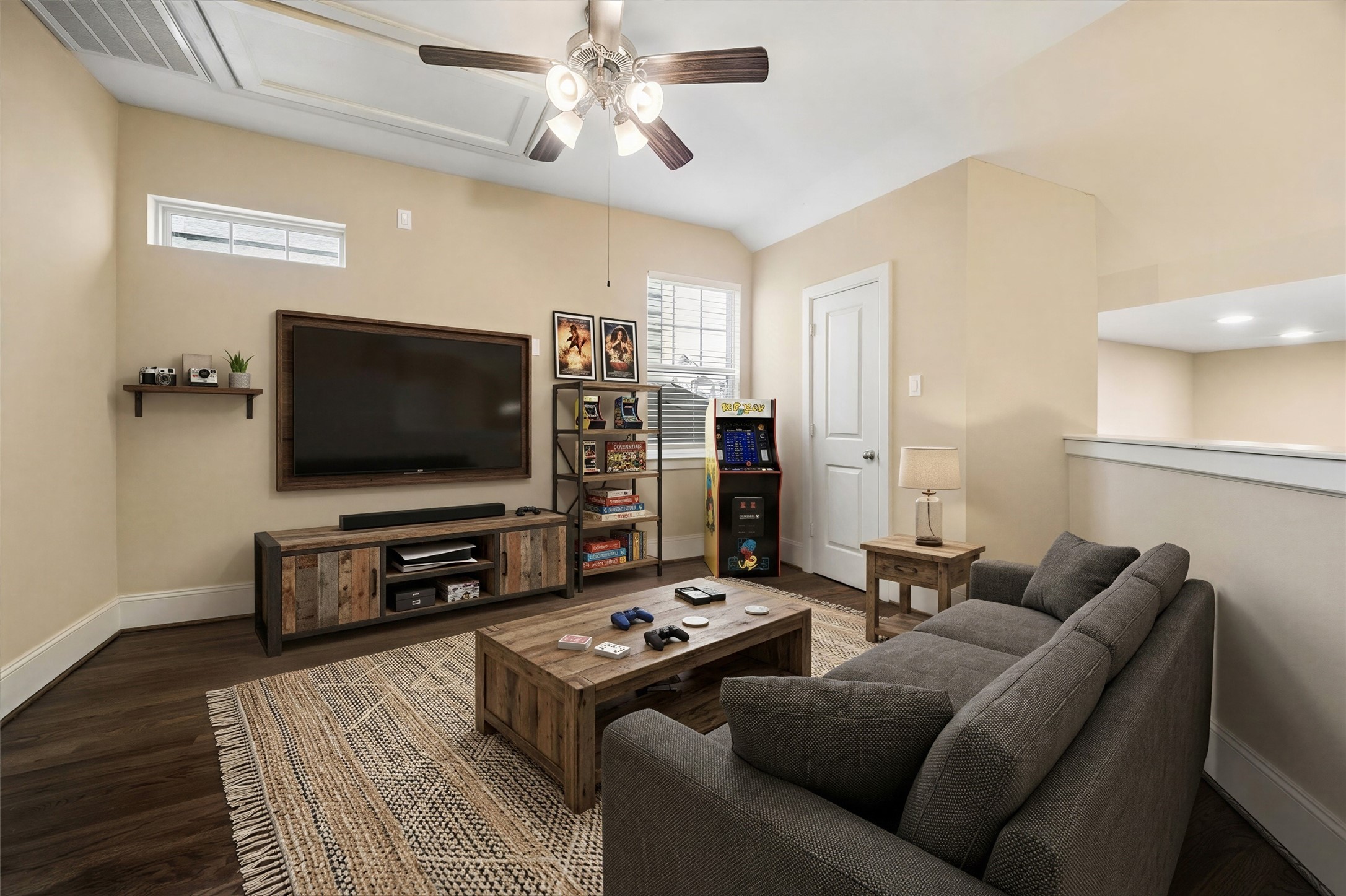 767 Waverly Street Property Photo 4