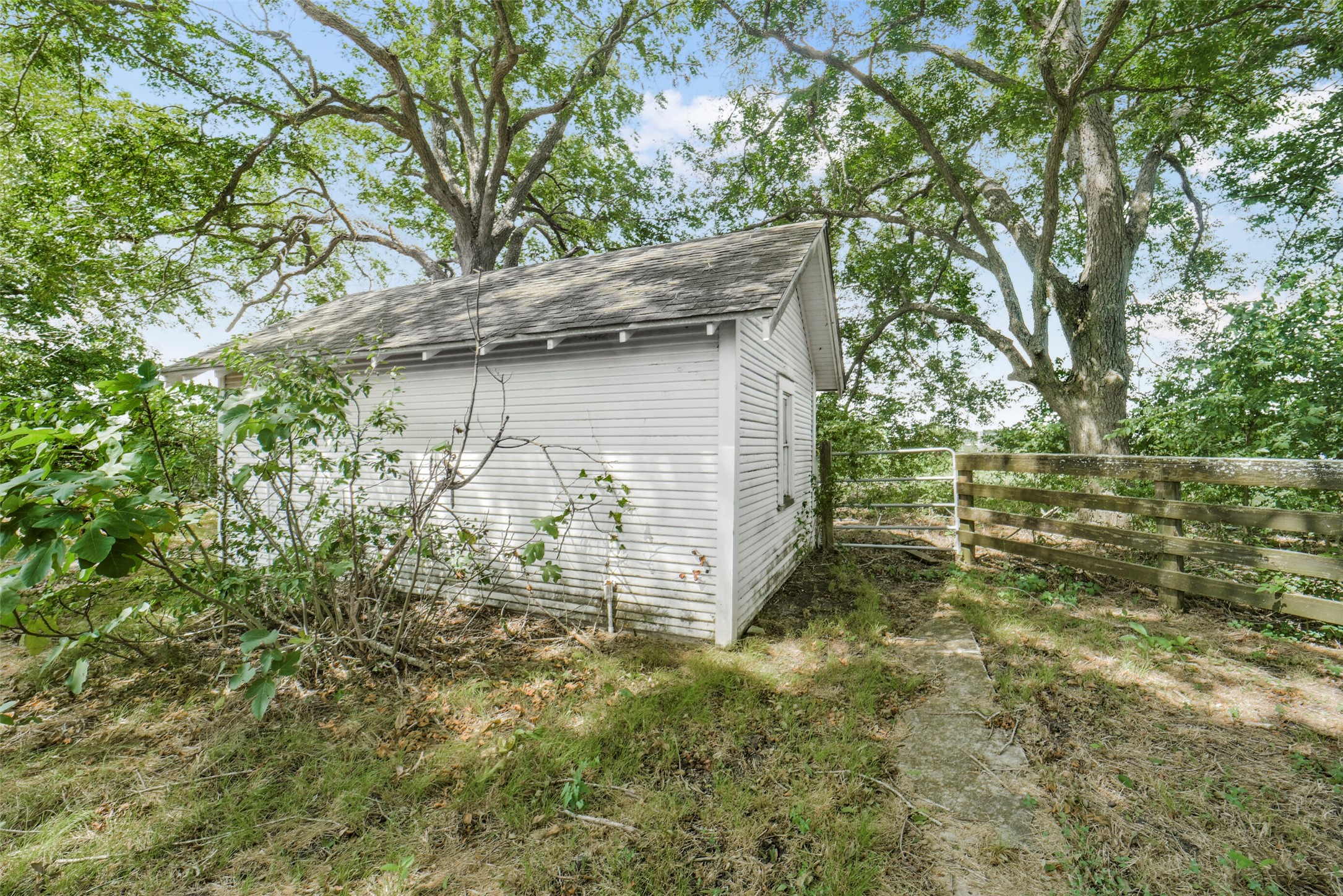 2120 Fm 389 Property Photo 15