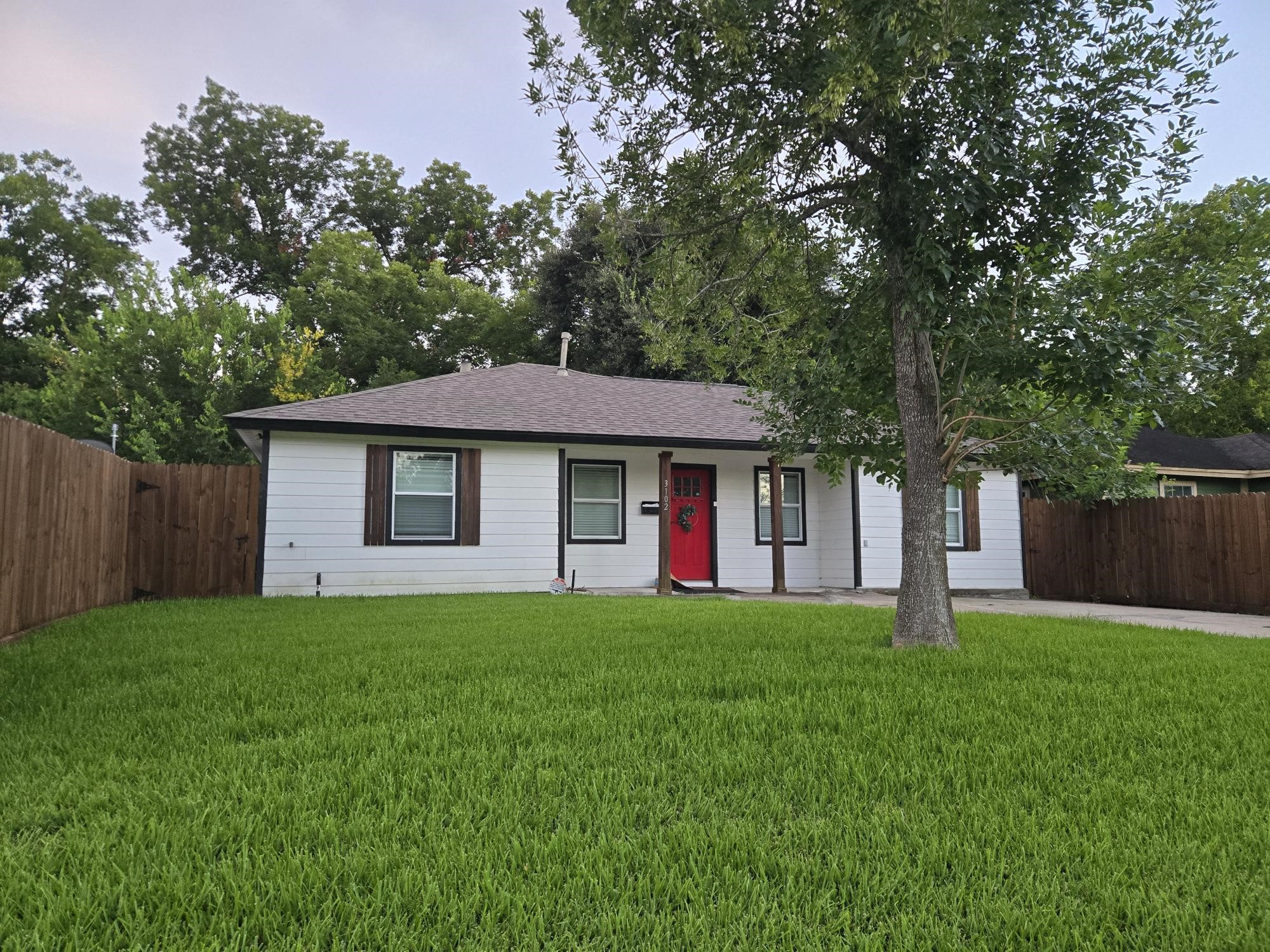 3102 Friar Point Road Property Photo 1