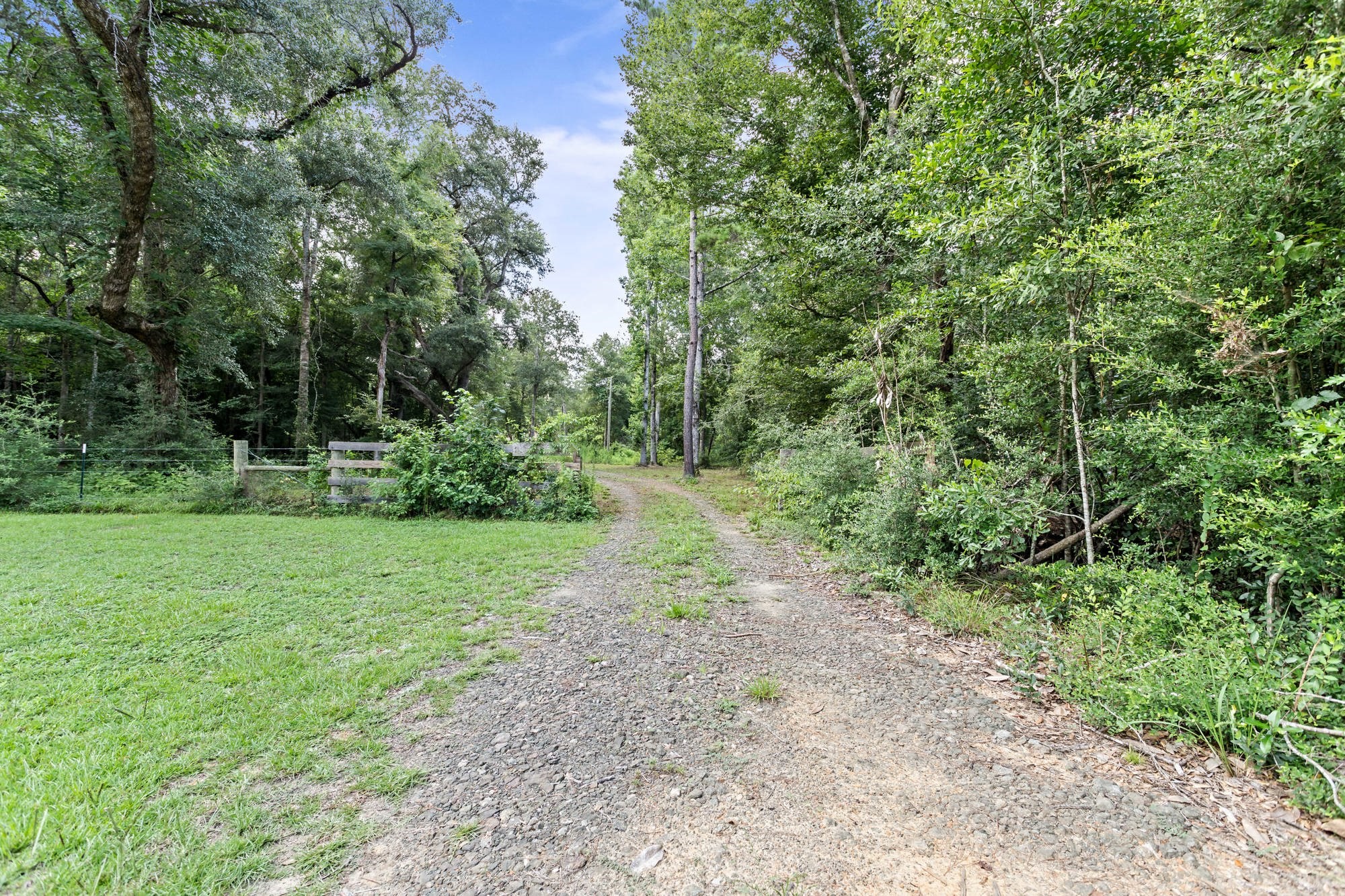 1111 County Road 4370 Property Photo 36