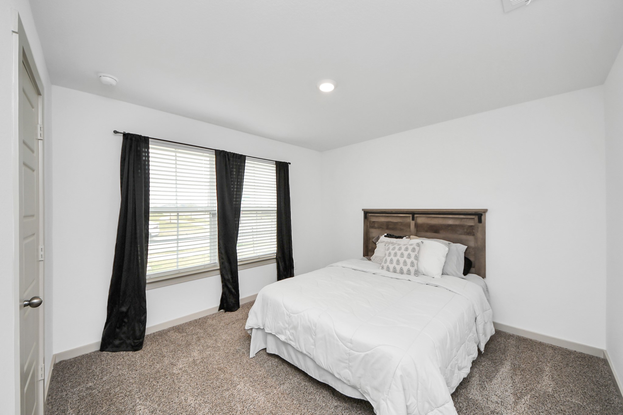 950 Curly Angora Court Property Photo 23