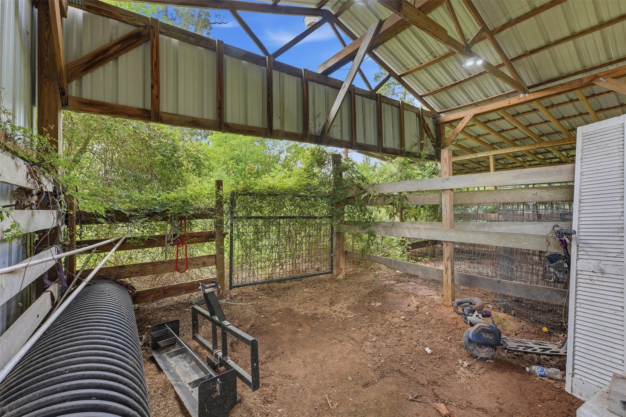 874 County Road 2222 Property Photo 37