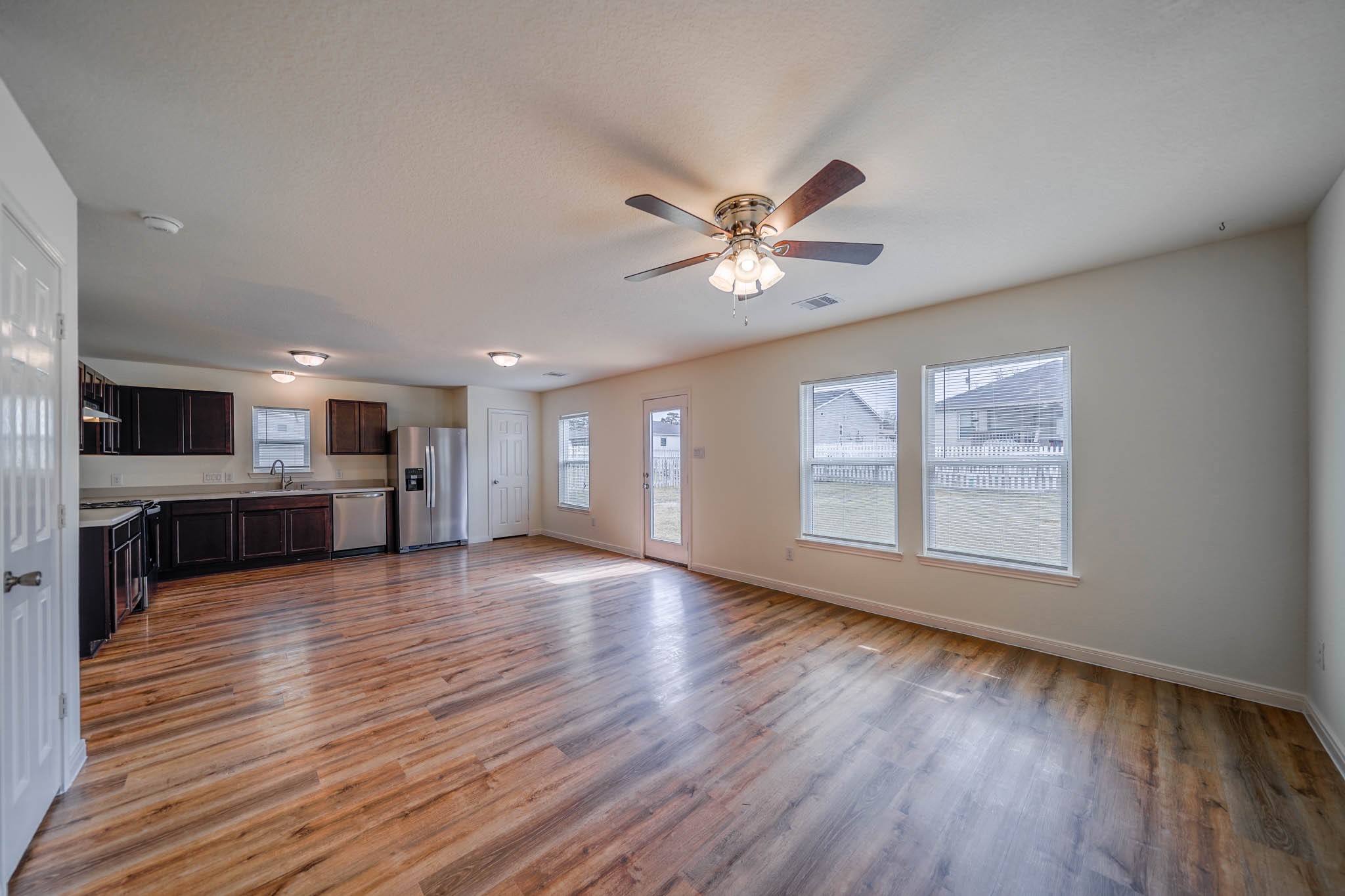 169 Iris Property Photo 5