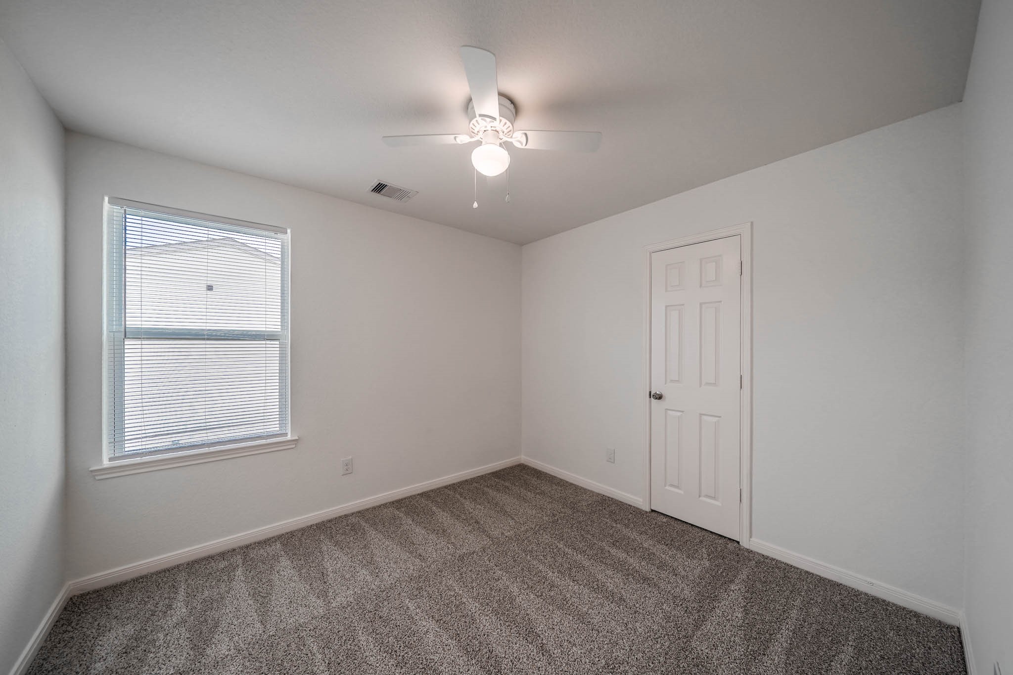169 Iris Property Photo 16