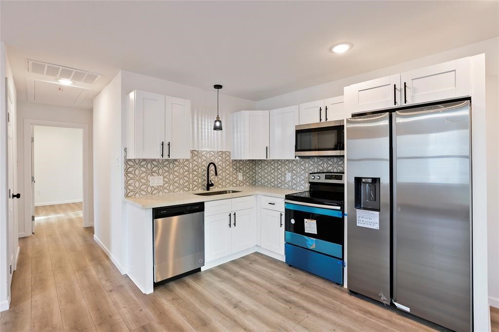 310 Delmar Street D Property Photo 6
