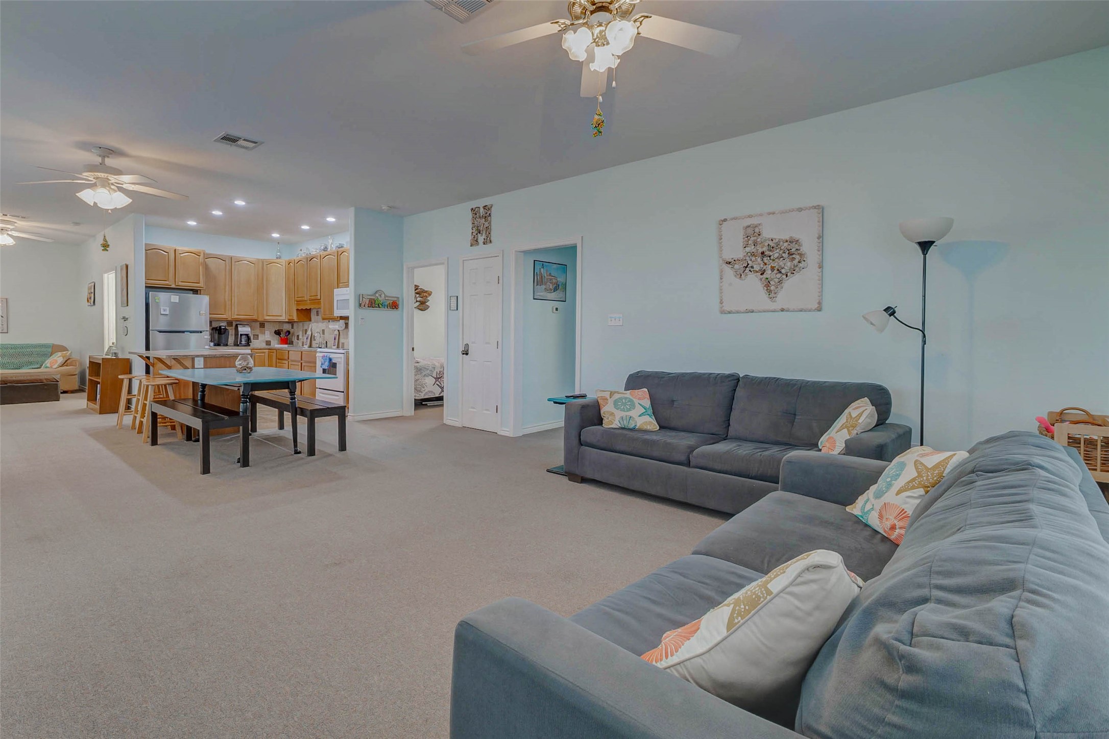 2691 Gillespie Property Photo 6