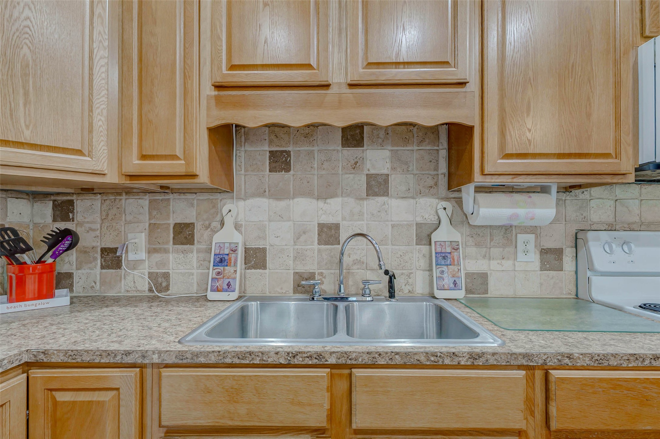 2691 Gillespie Property Photo 15