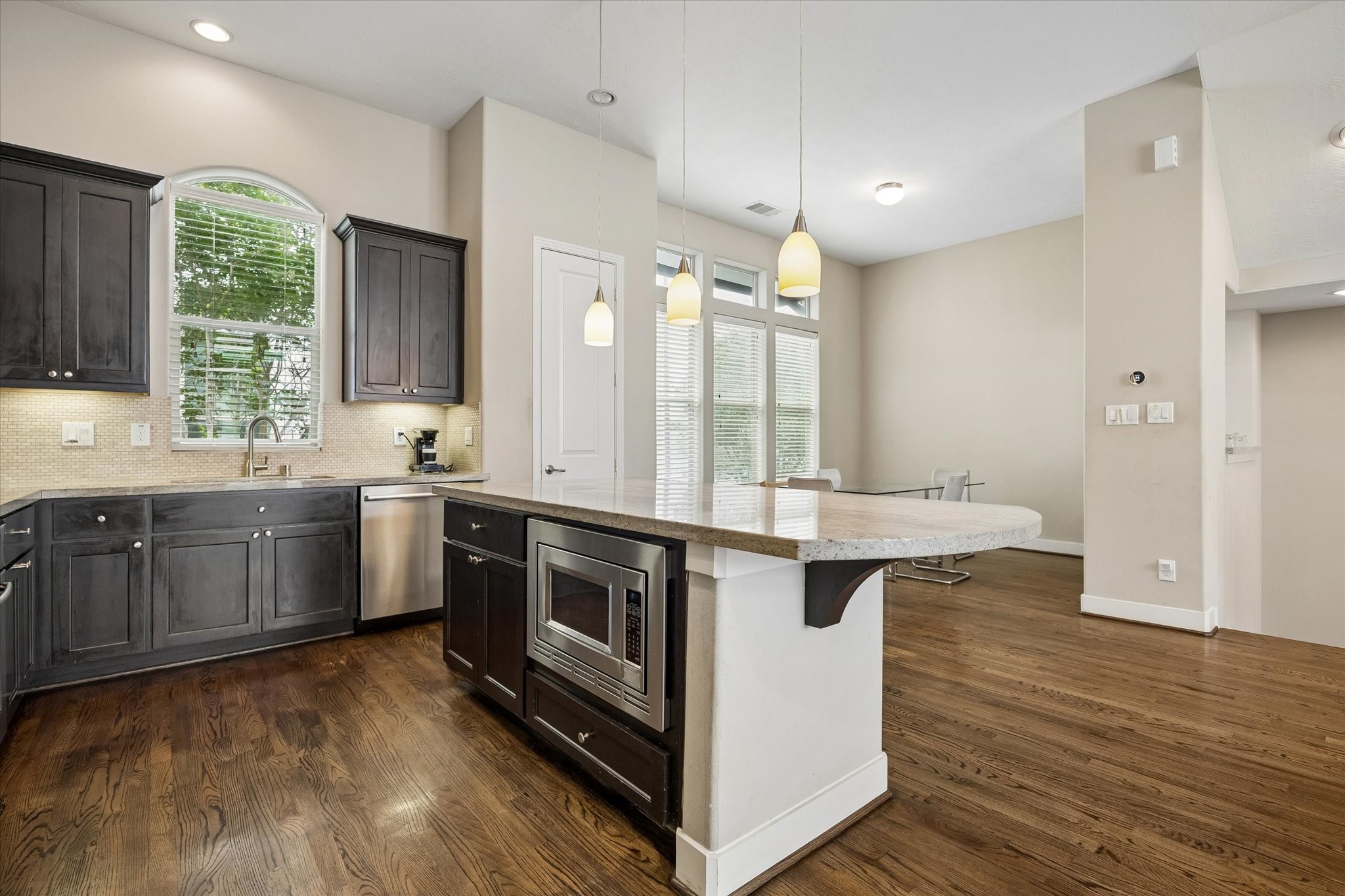 4220 Dickson Street Property Photo 12