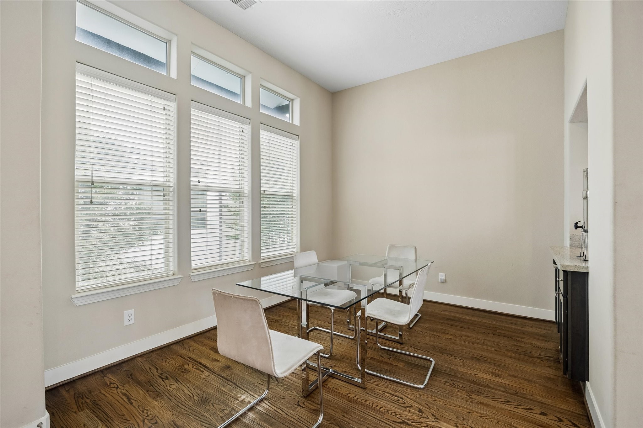4220 Dickson Street Property Photo 13