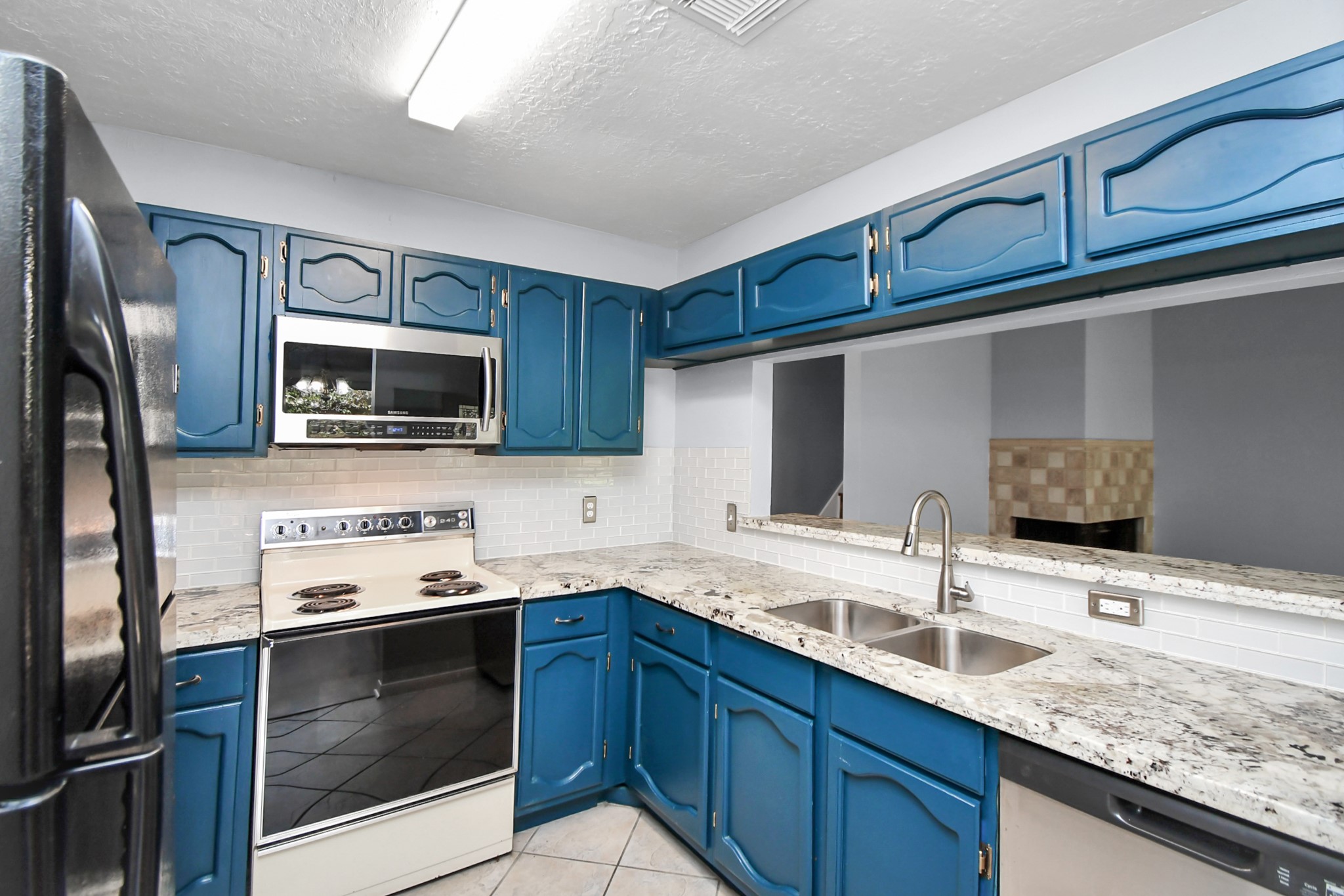2379 Briarwest Boulevard 15 Property Photo 12