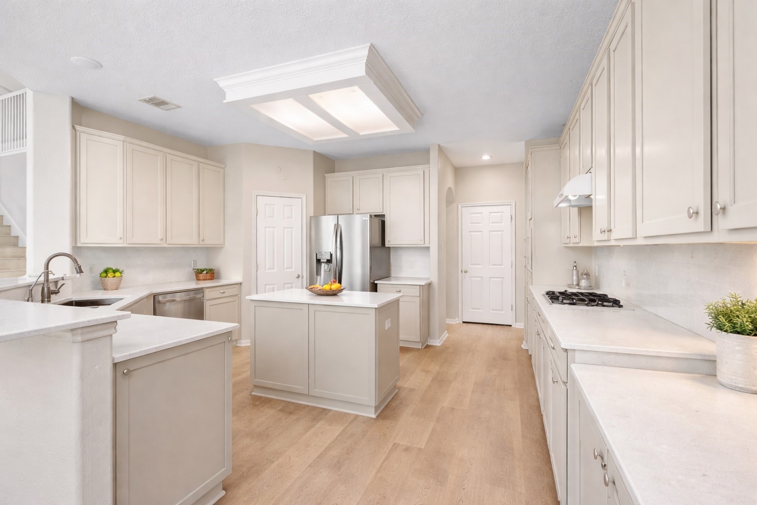 6507 Quiet Pointe Drive Property Photo 11