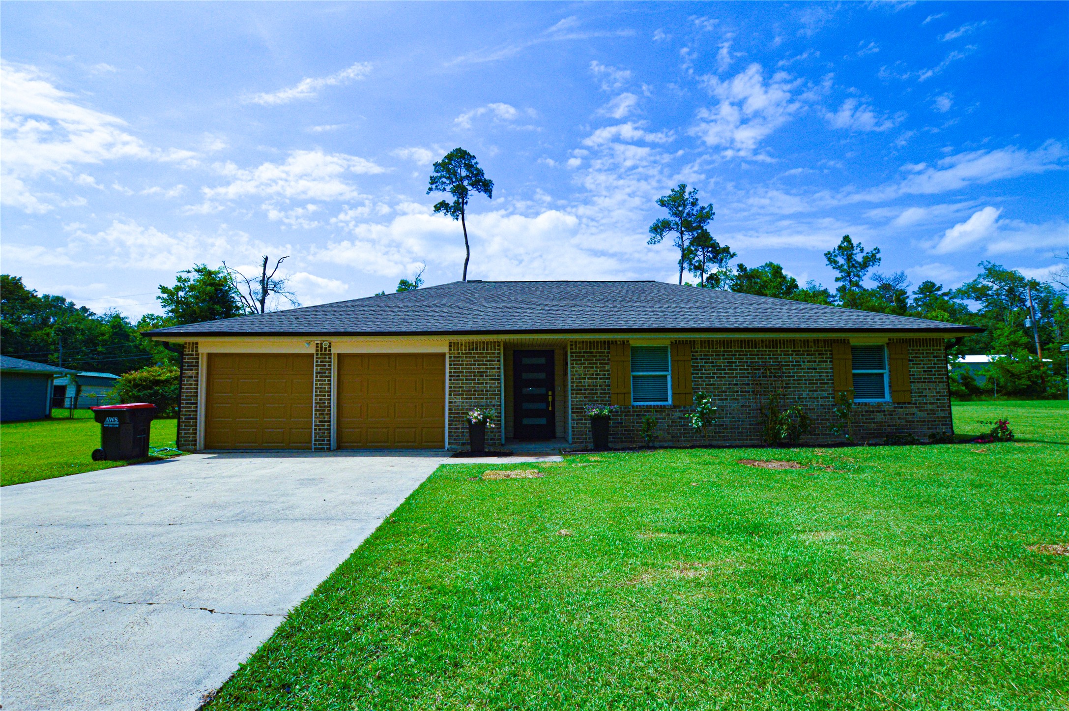 154 Wood Manor Lane Property Photo 1