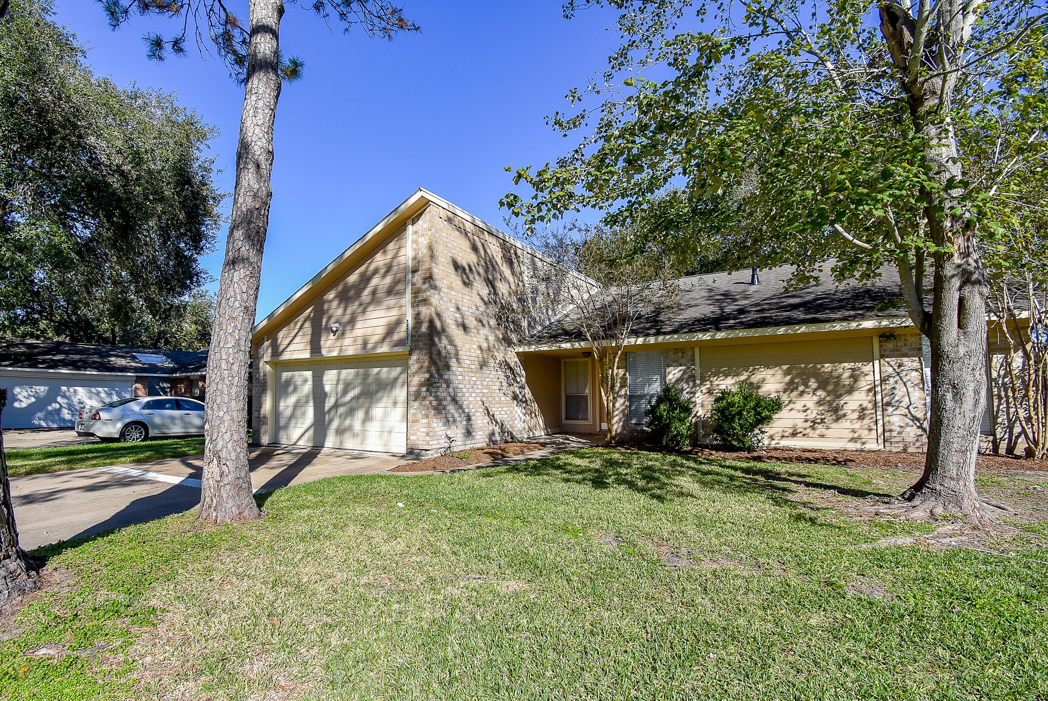 3807 Lamplighter Circle Property Photo 2