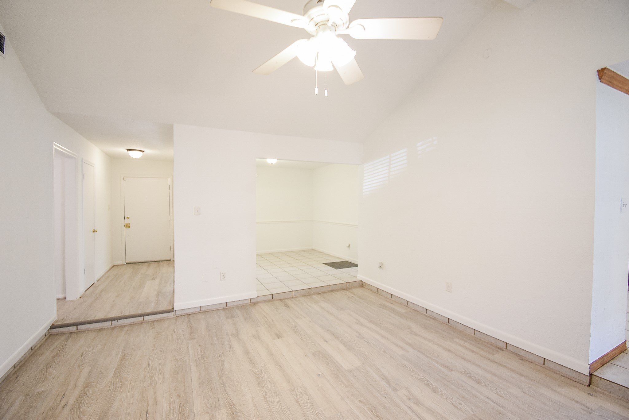 3807 Lamplighter Circle Property Photo 4