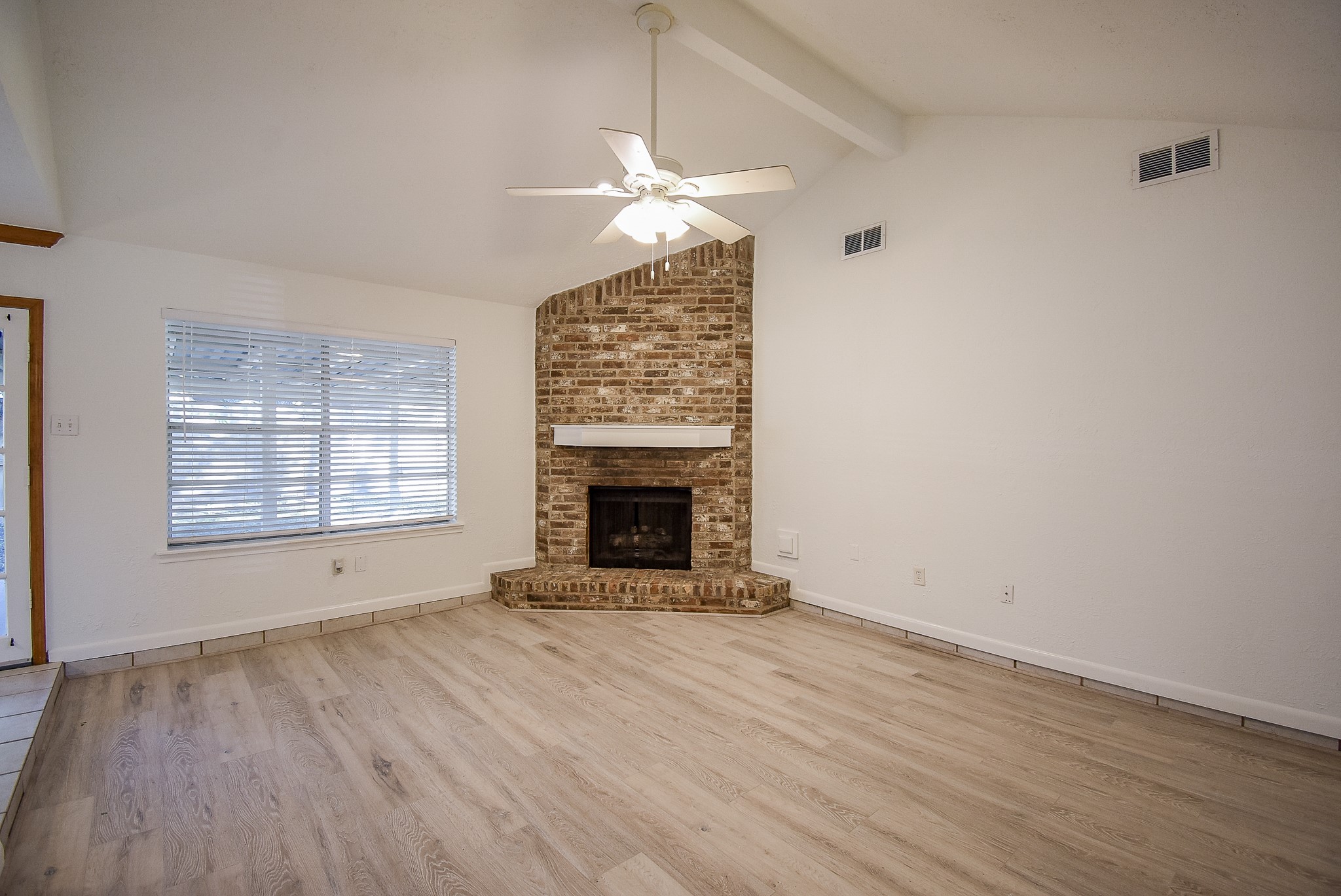 3807 Lamplighter Circle Property Photo 6