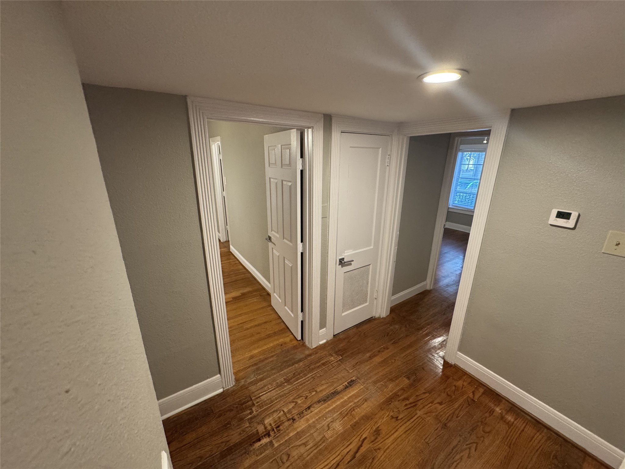 1802 Banks Street 2 Property Photo 5