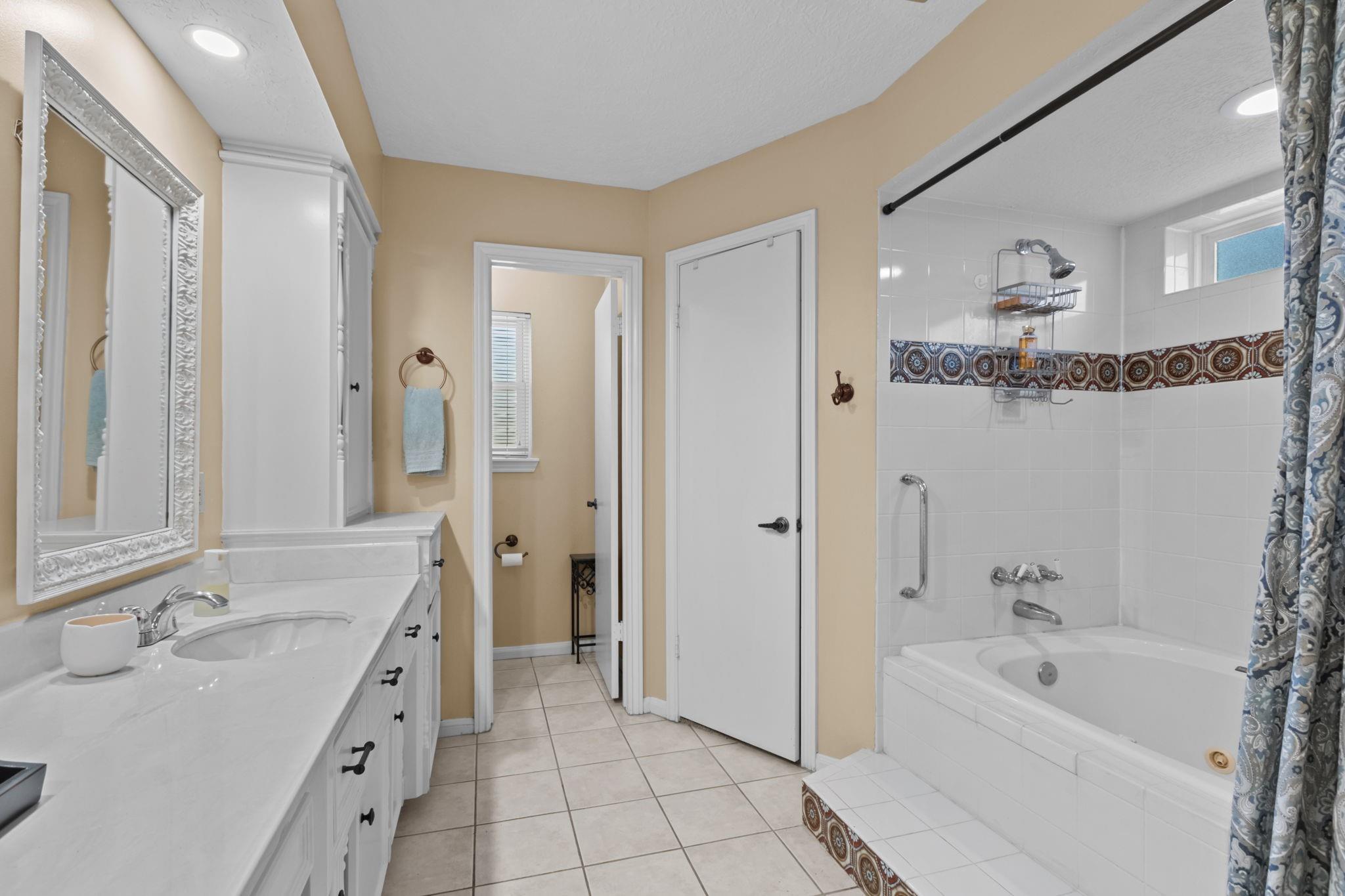 3414 Flickering Candle Drive Property Photo 23