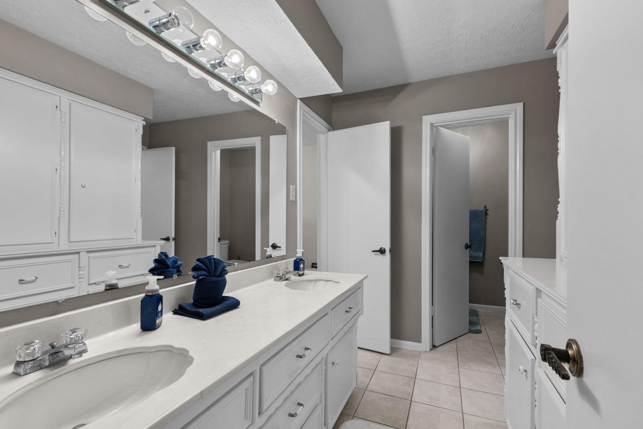 3414 Flickering Candle Drive Property Photo 32