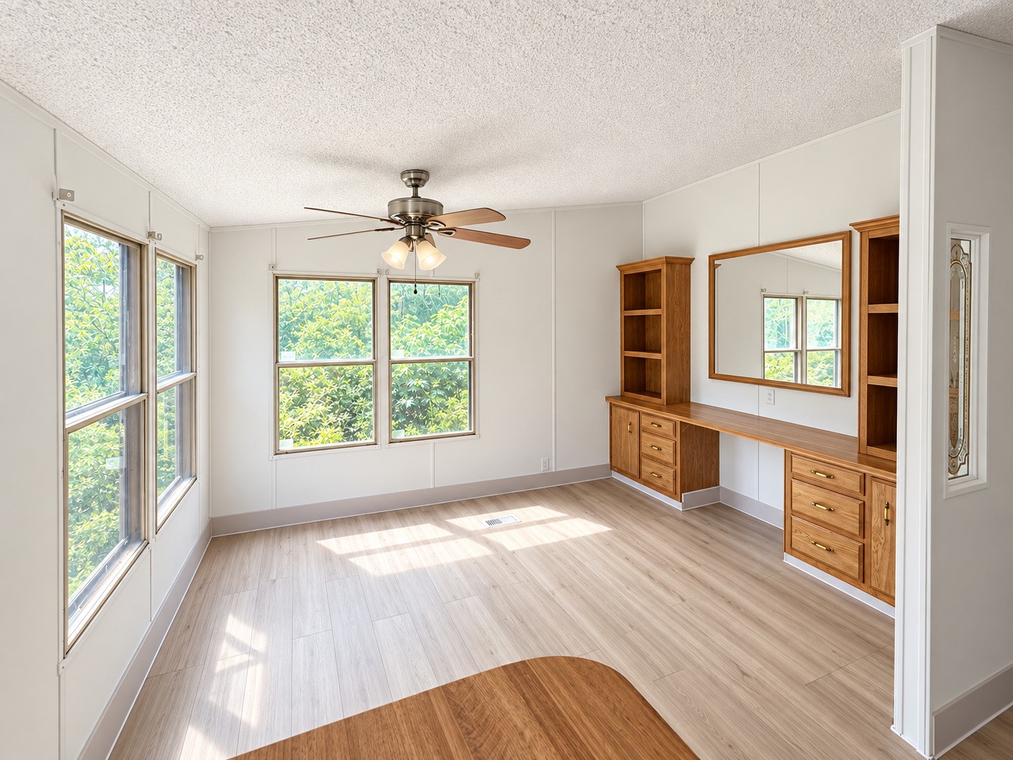 17682 Deer Glen West Drive Property Photo 8