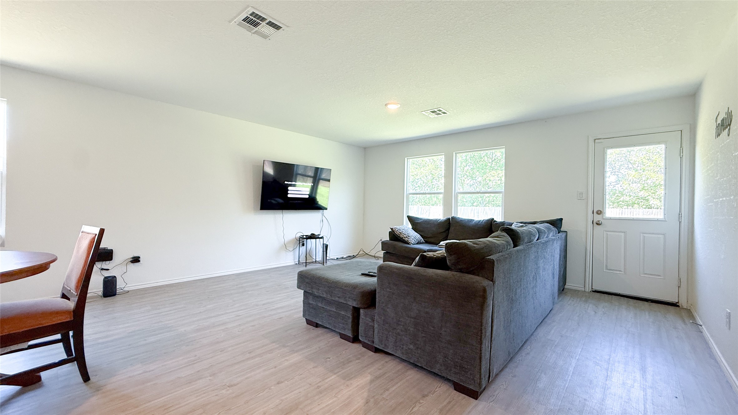 6735 Carlton Crest Property Photo 13