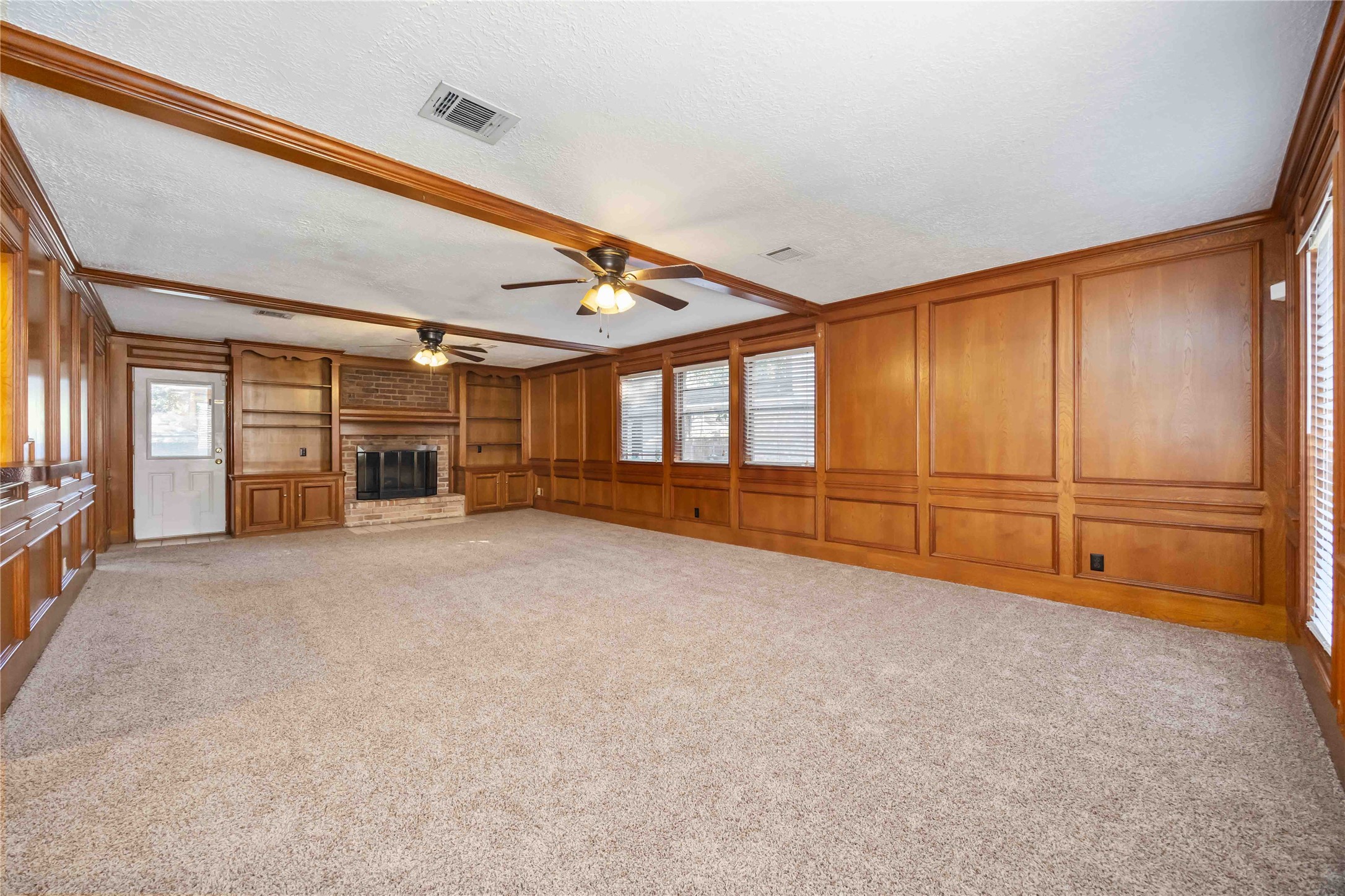 5411 Mossy Timbers Drive Property Photo 5
