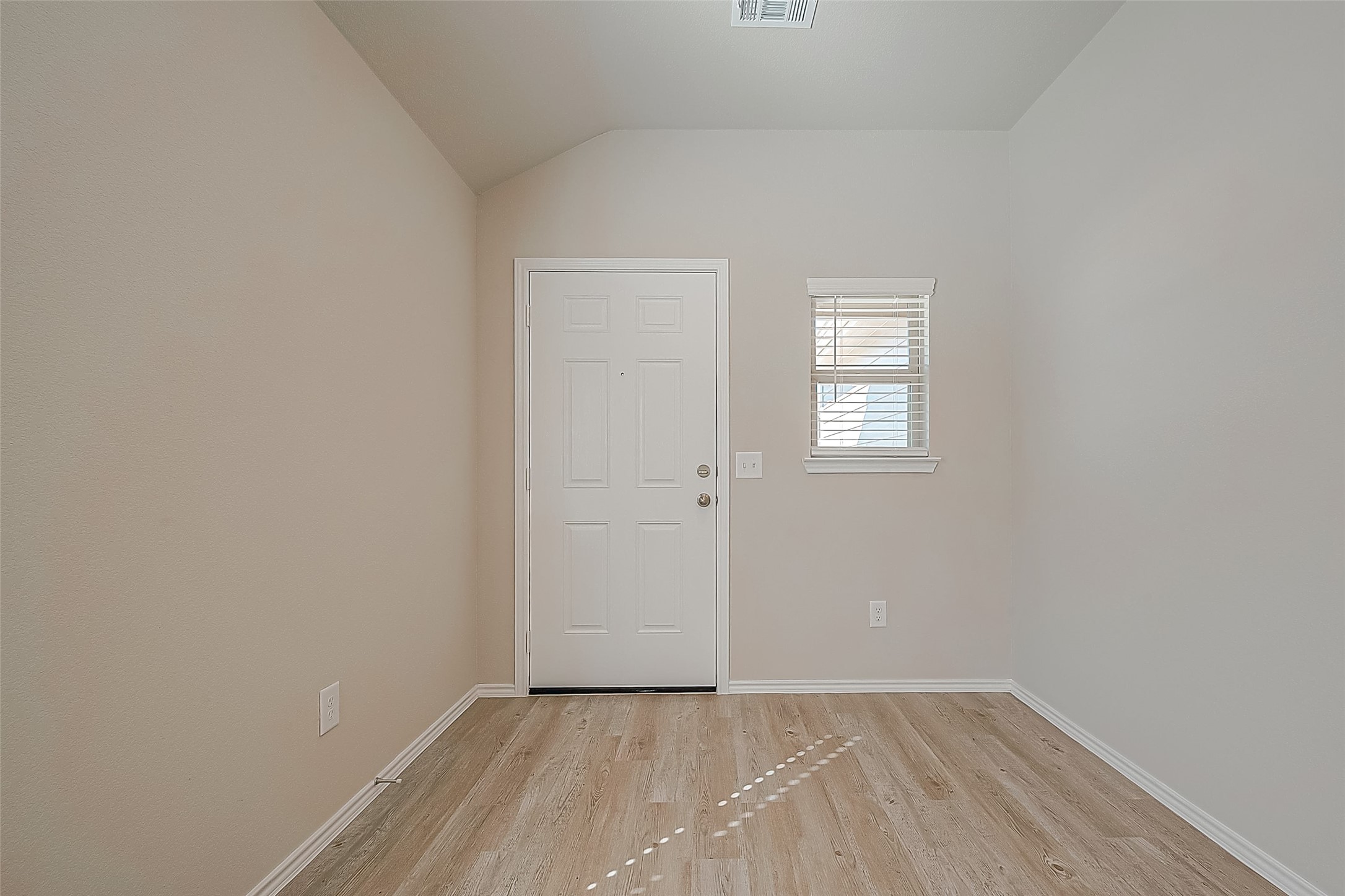 2022 Buckland Hollow Trail Property Photo 4