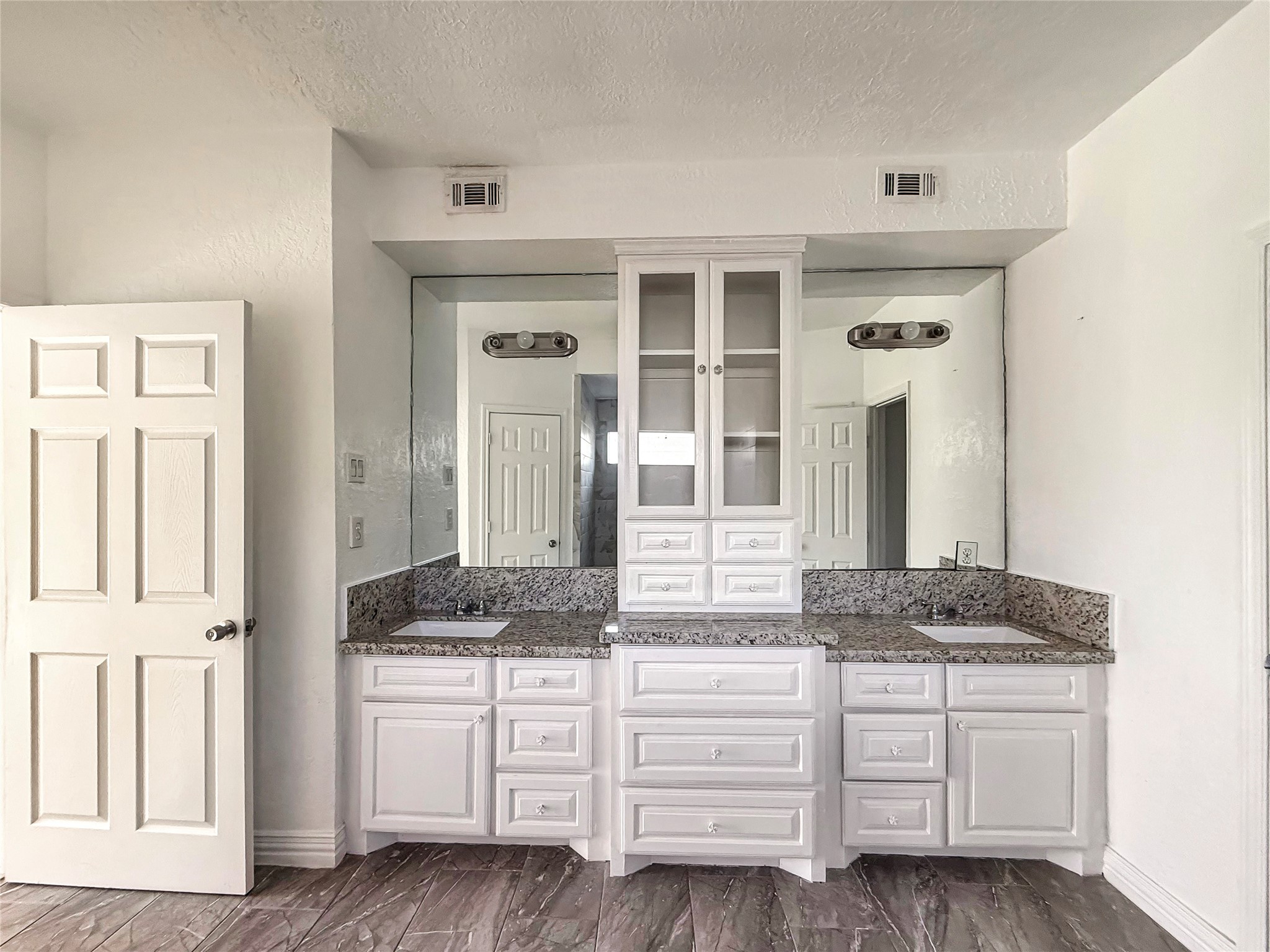 3310 Country Club Boulevard Property Photo 16