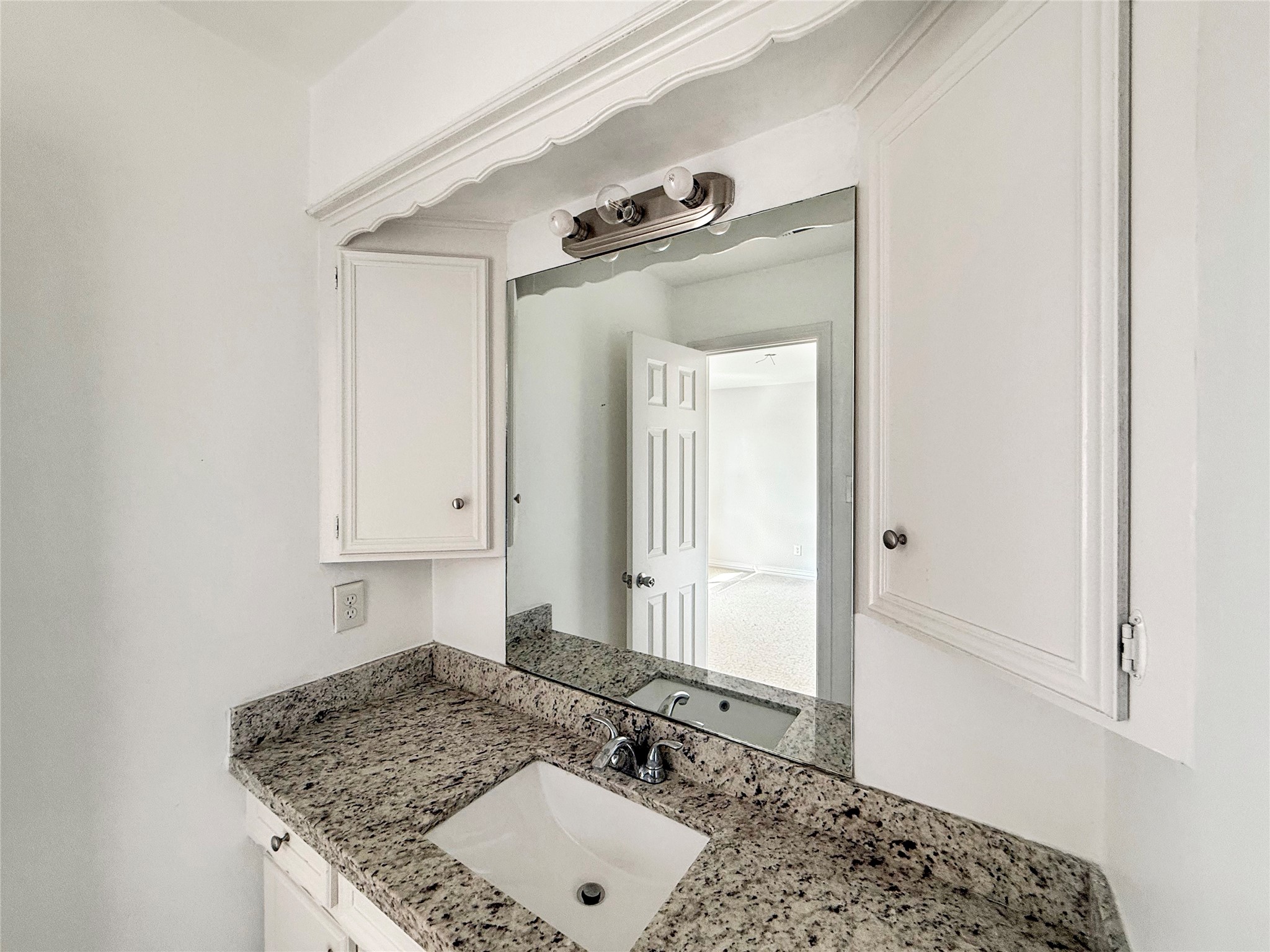 3310 Country Club Boulevard Property Photo 17