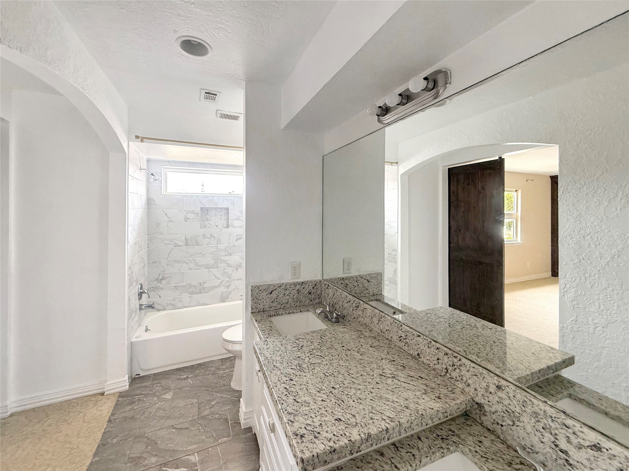 3310 Country Club Boulevard Property Photo 20