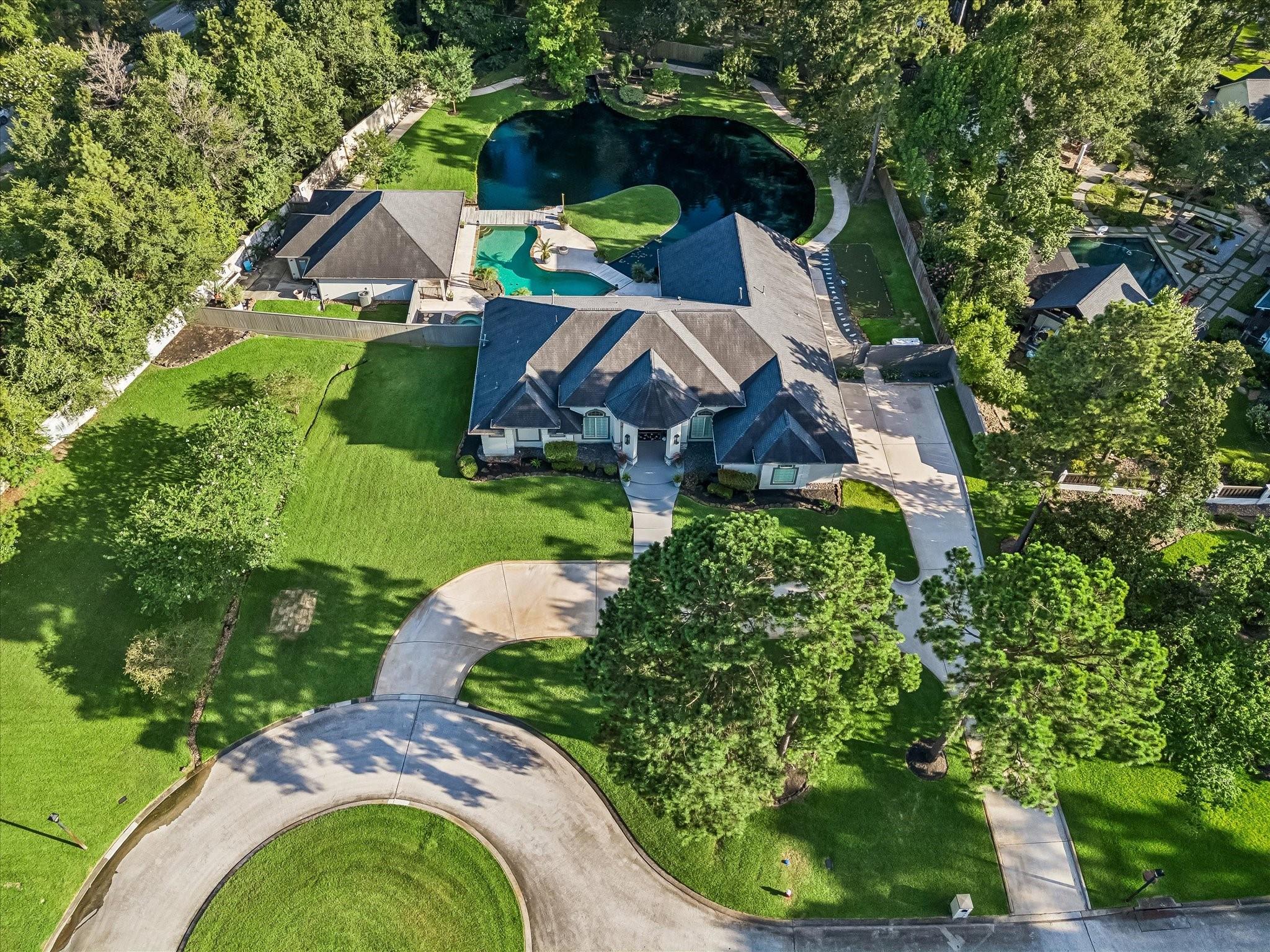 11 Turtle Cove Court, Kingwood Tx 77346 Property Photo 1