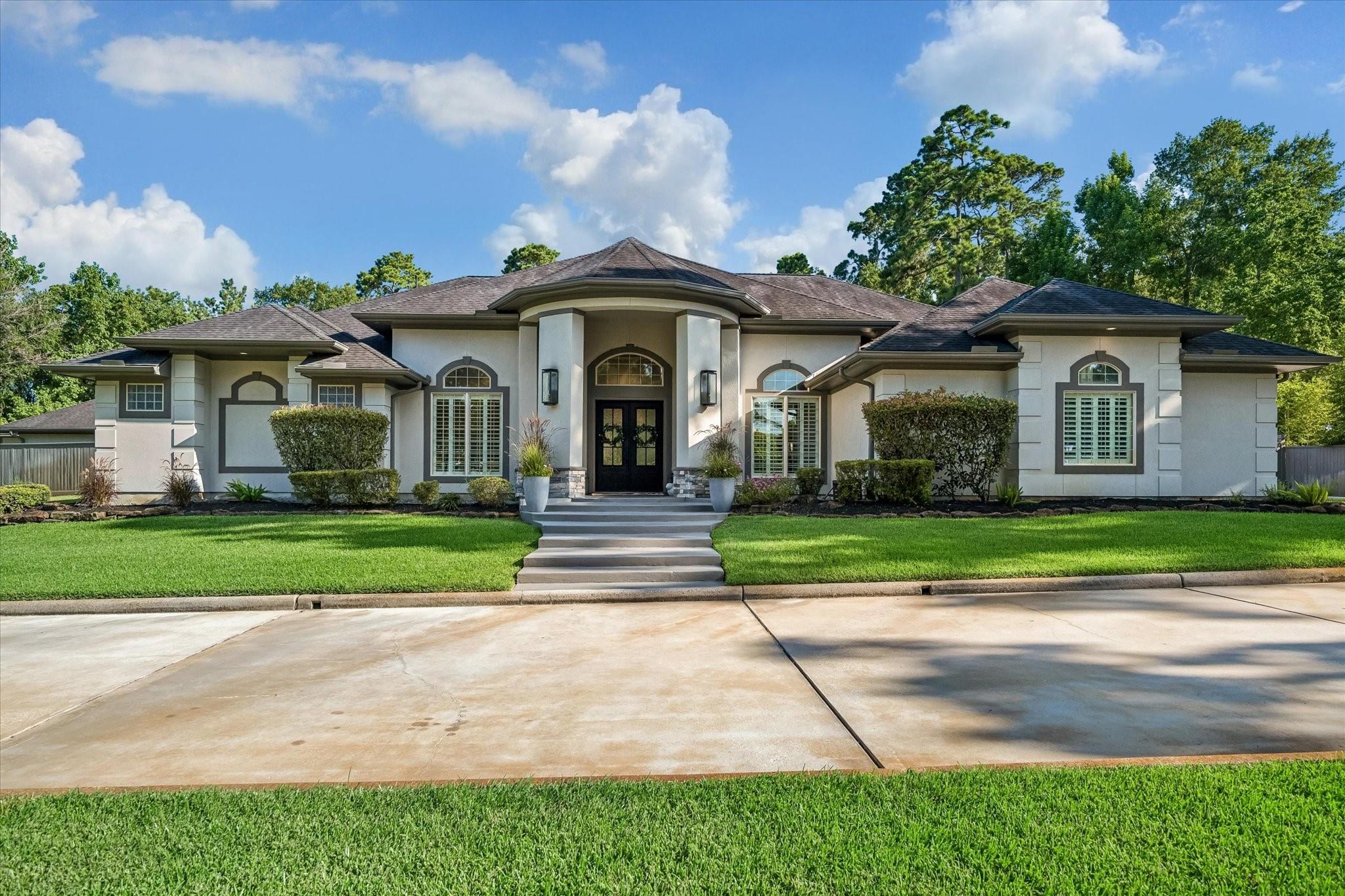11 Turtle Cove Court, Kingwood Tx 77346 Property Photo 2