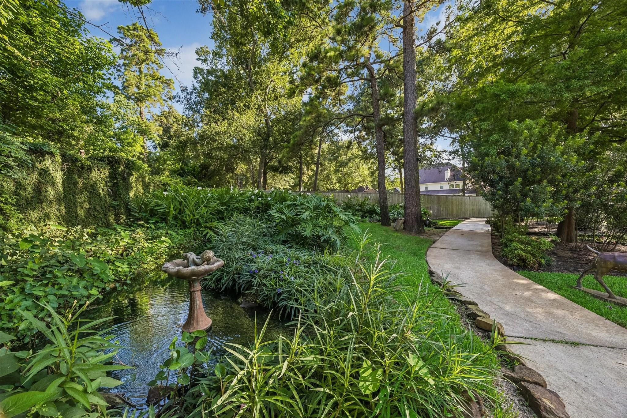11 Turtle Cove Court, Kingwood Tx 77346 Property Photo 10