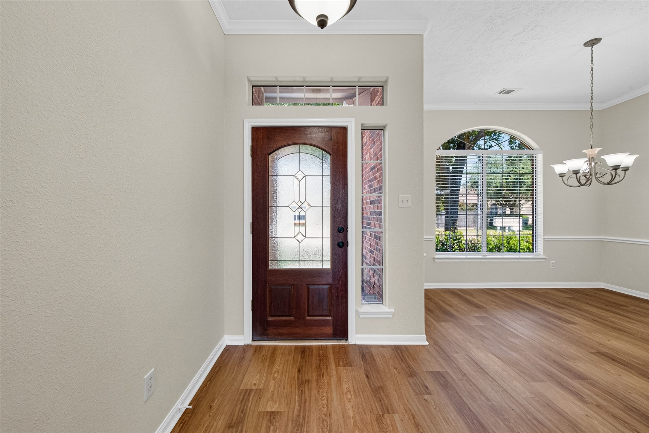 16719 Bishop Knoll Lane Property Photo 10