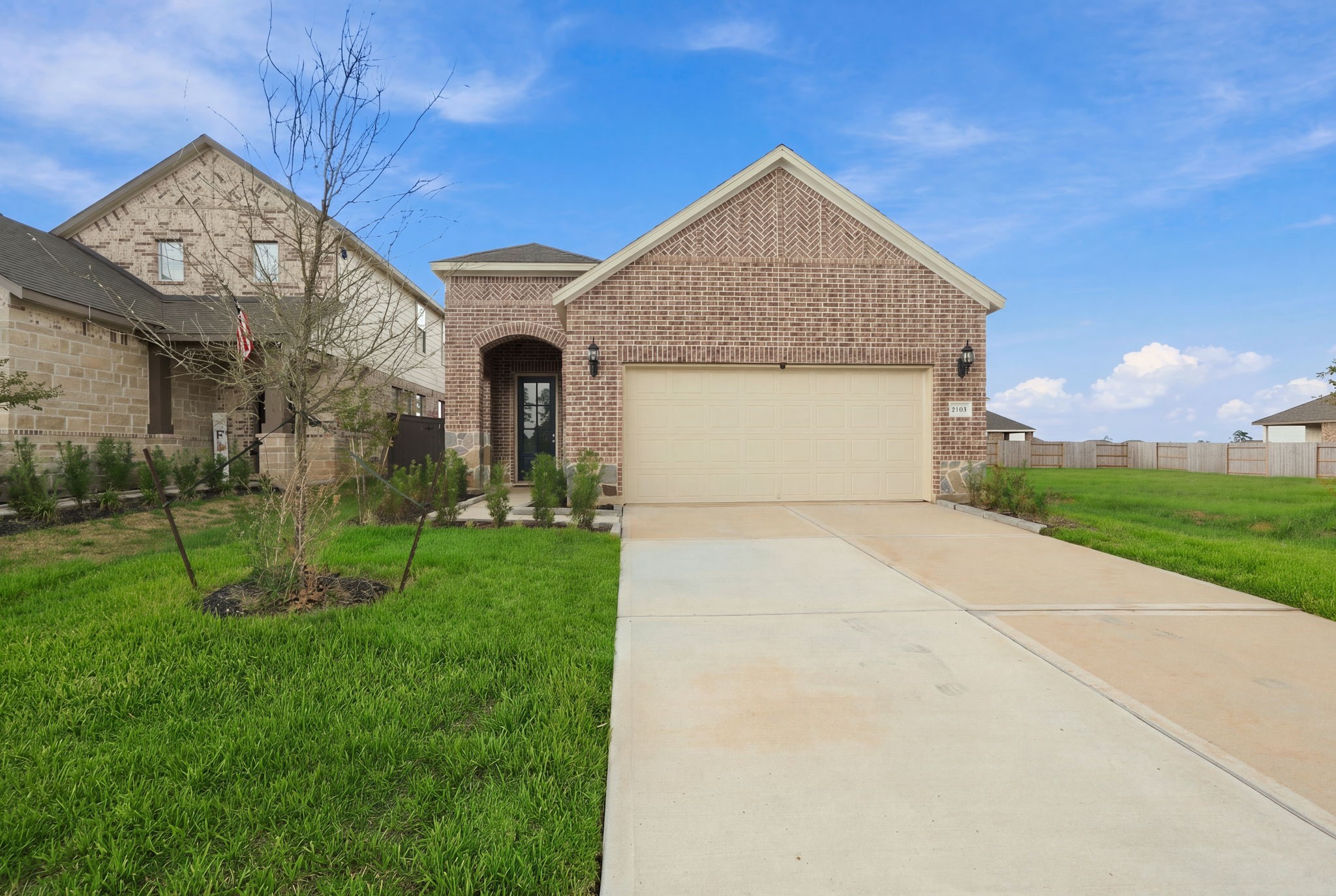 19115 Hazel Firs Lane Property Photo 1