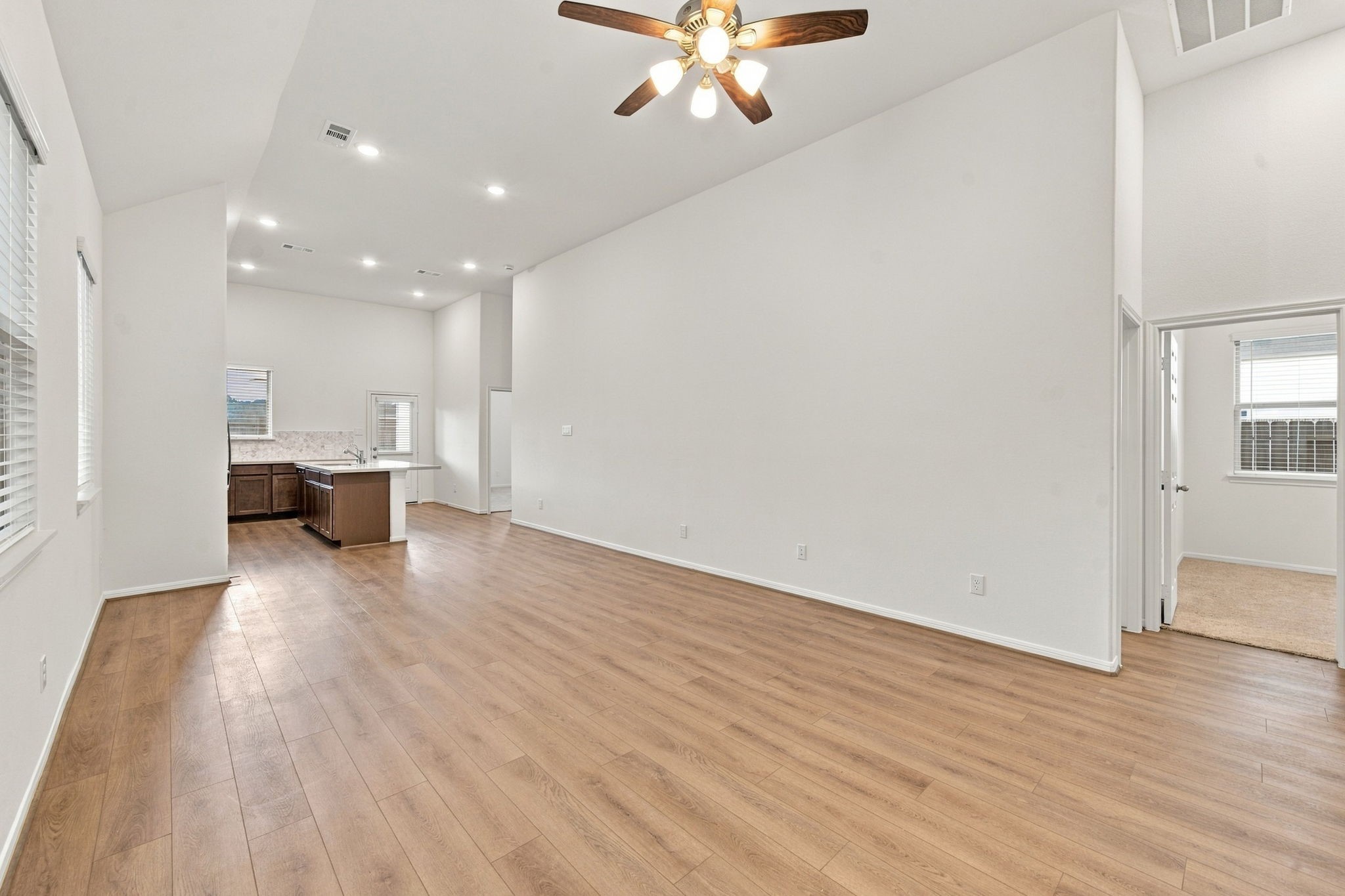 19115 Hazel Firs Lane Property Photo 2