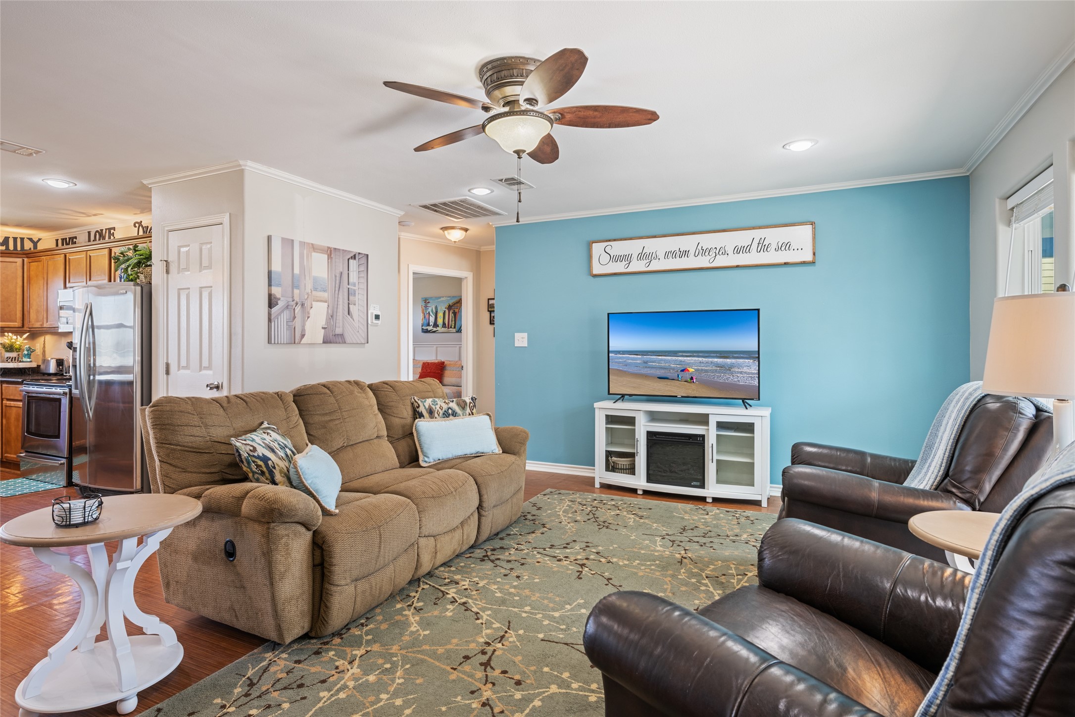 2592 Whitecap Property Photo 11