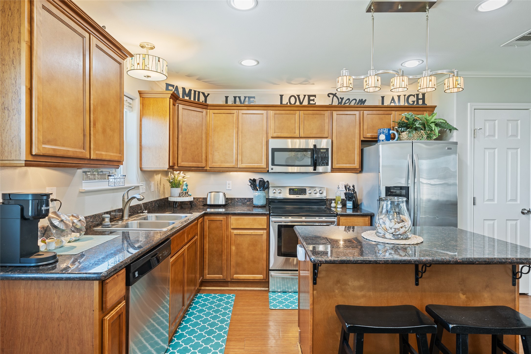 2592 Whitecap Property Photo 19
