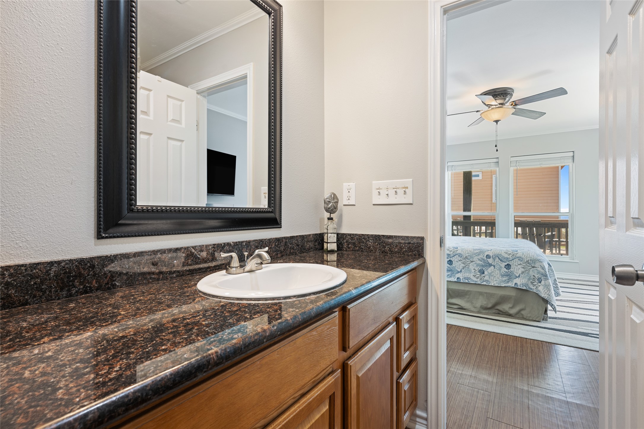 2592 Whitecap Property Photo 31