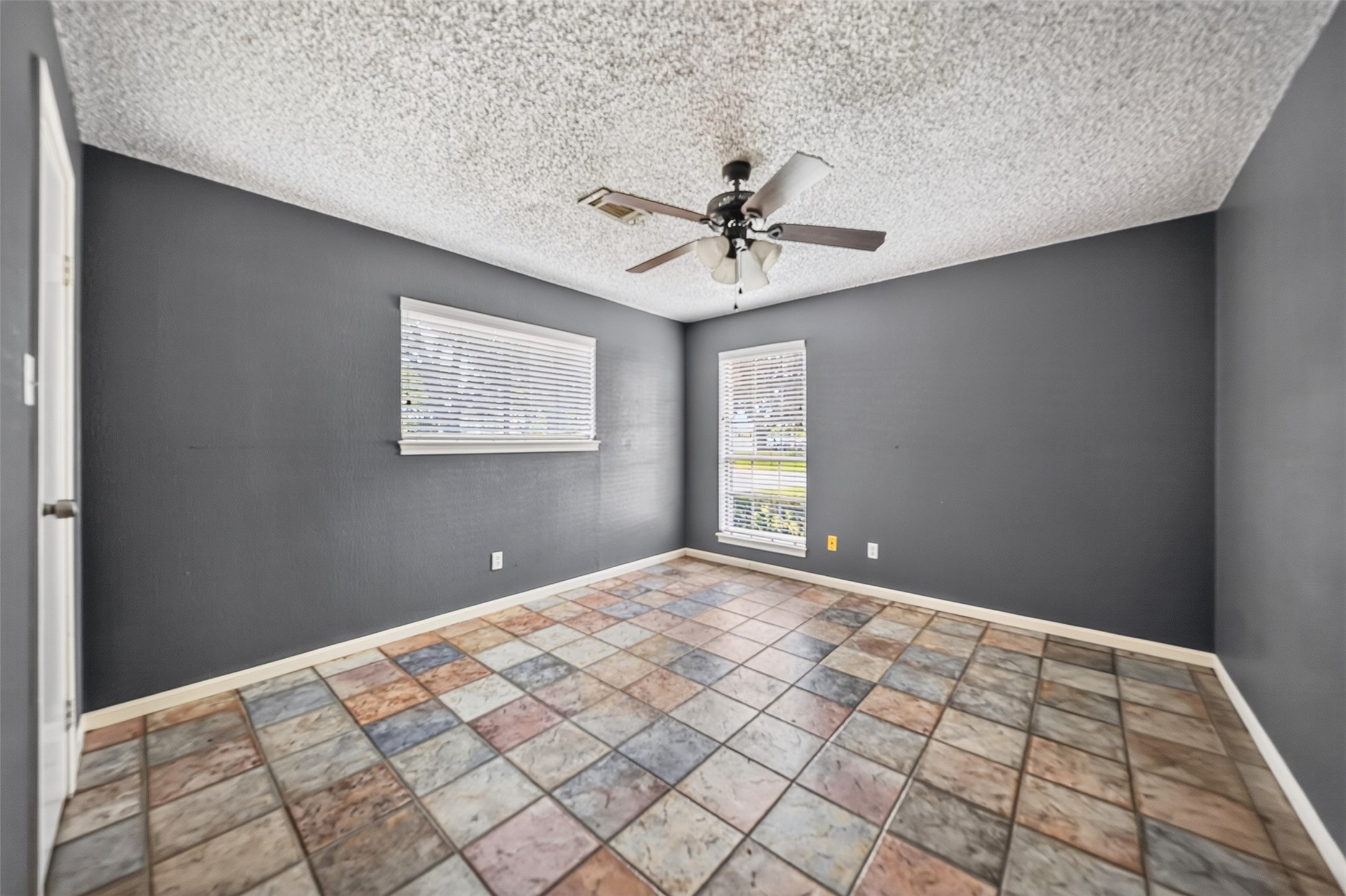 201 Amber Lane Property Photo 18