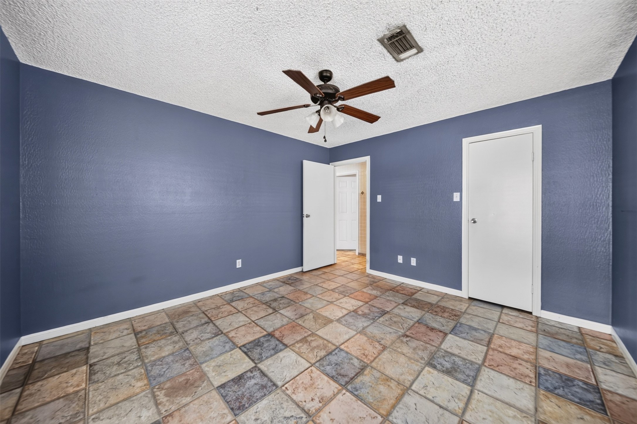 201 Amber Lane Property Photo 20