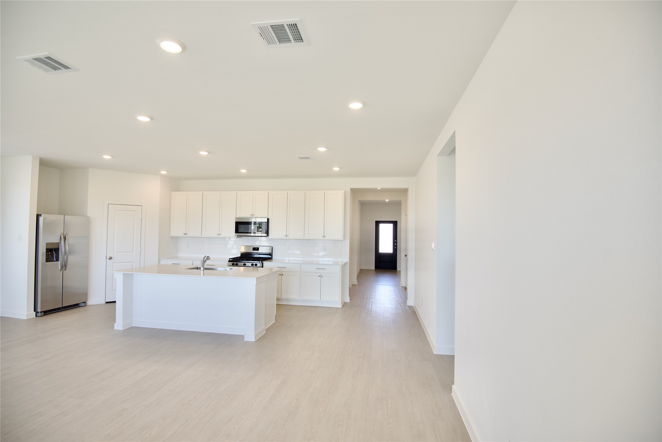 10615 Summers Way Property Photo 2