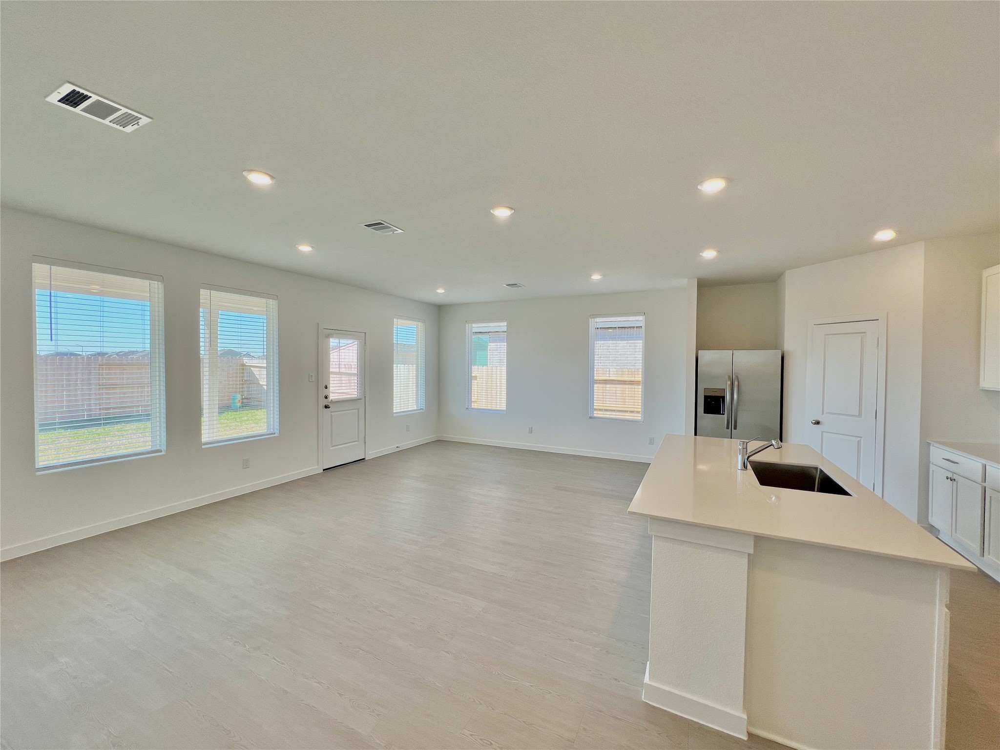 10615 Summers Way Property Photo 4