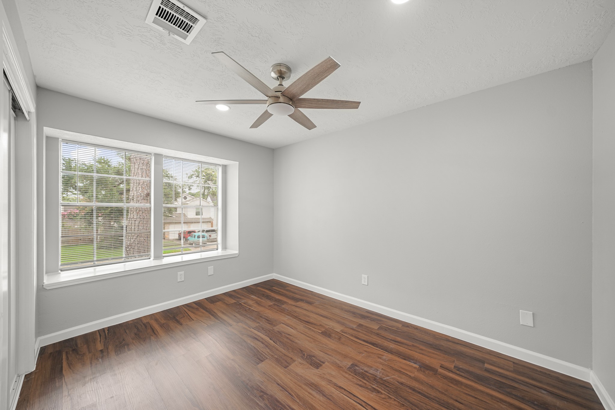 8611 Spruce Mill Drive Property Photo 8